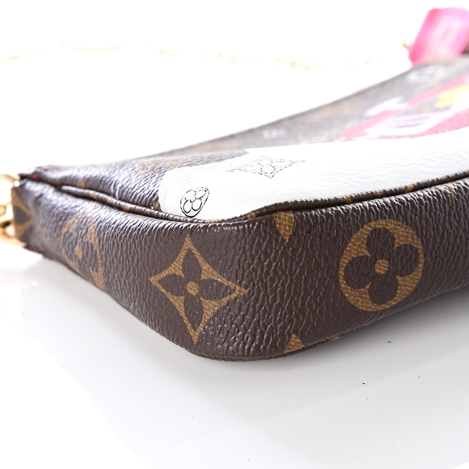 Louis Vuitton Monogram 2019 Christmas Animation Mini Courchevel Pochette Accessories Fuchsia 5 of 9