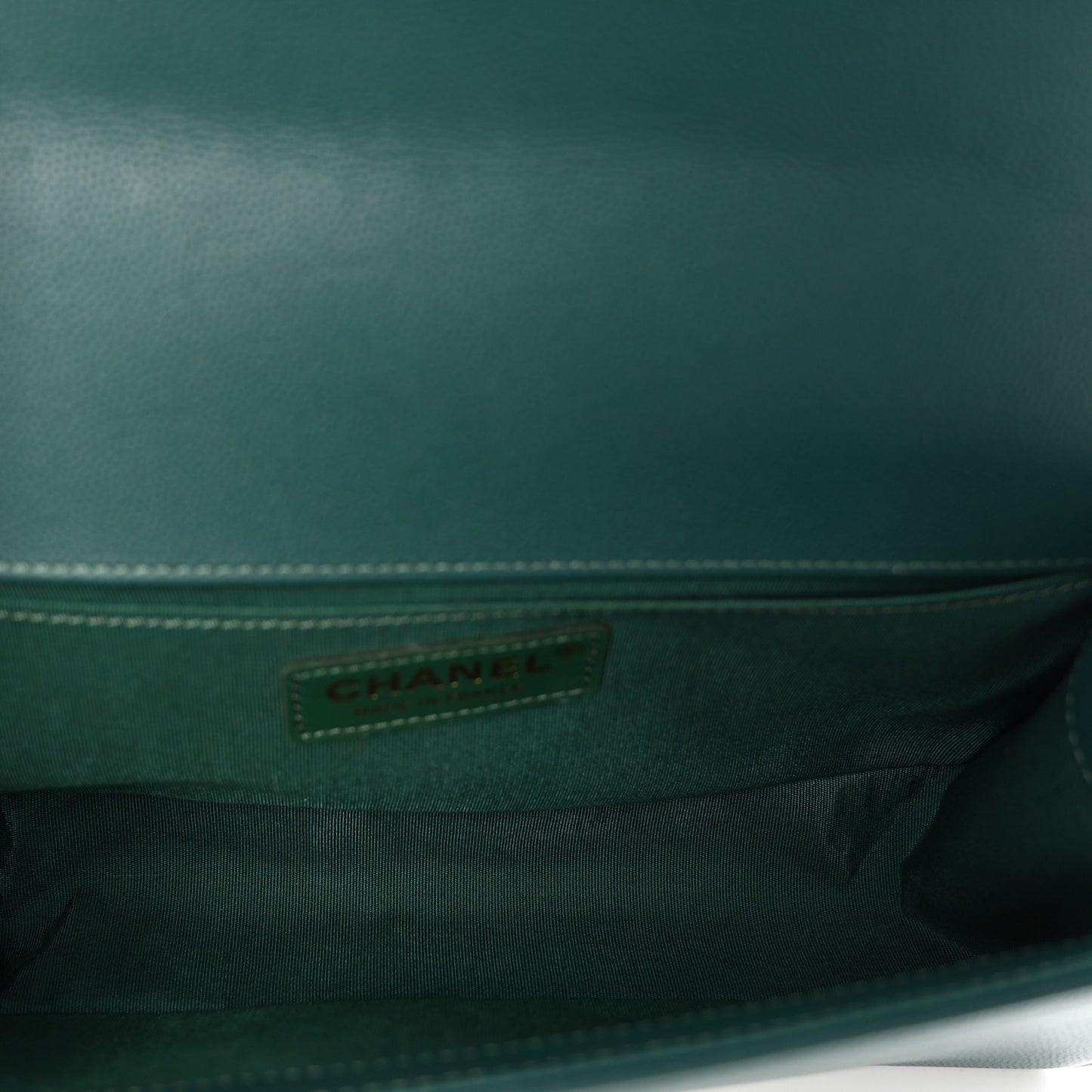 Caviar Quilted Medium Boy Flap Dark Green