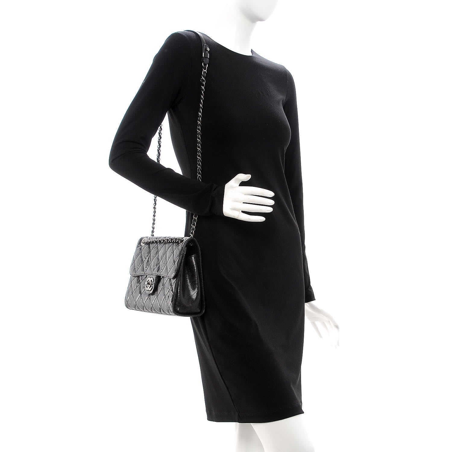 Chanel Crumpled Grained Calfskin Medium CC Crave Flap Black 2 of 15
