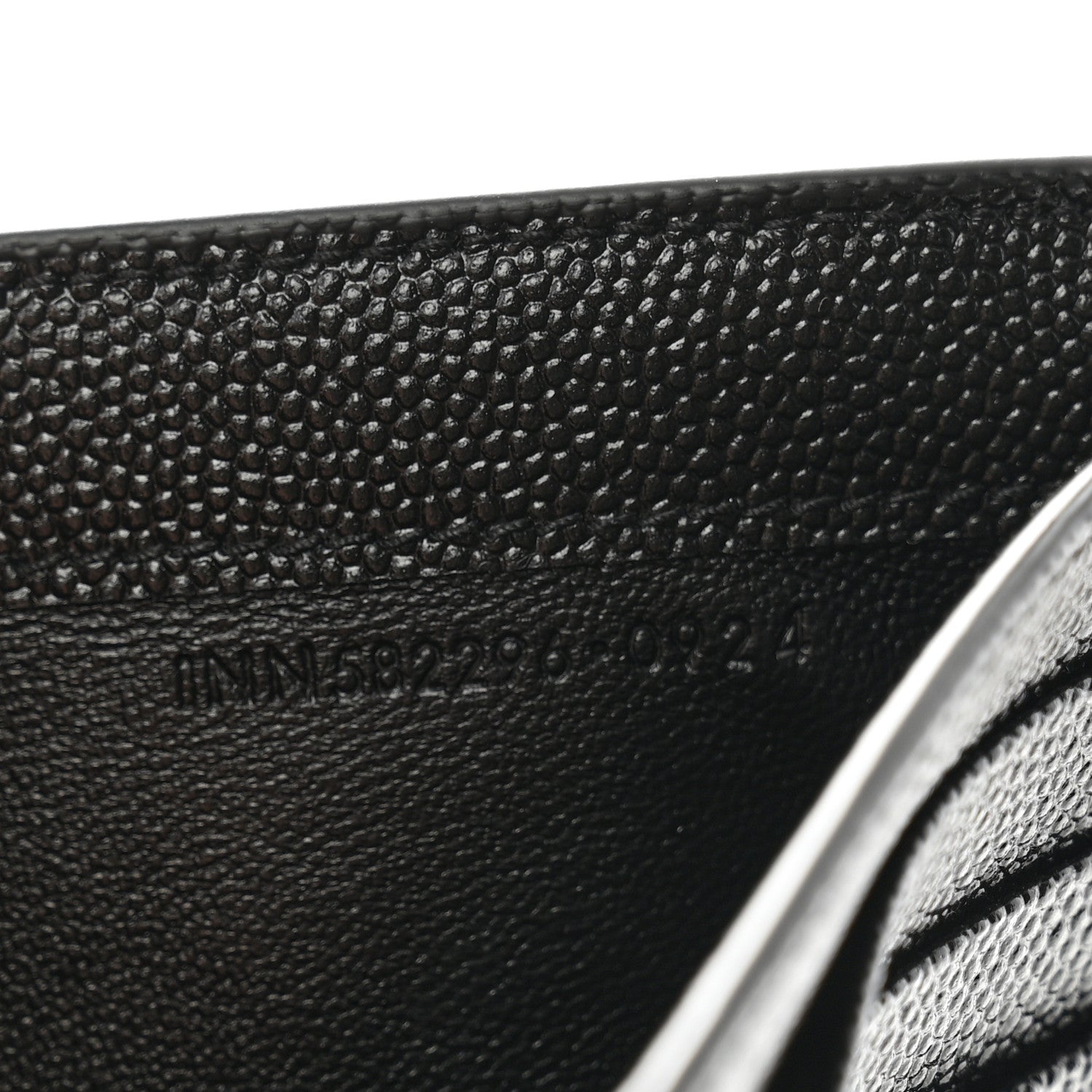 Saint Laurent Grain De Poudre Monogram Bi-Fold Wallet Black 8 of 9