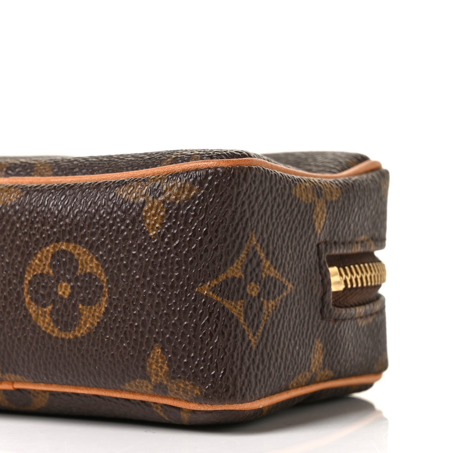 Louis Vuitton Monogram Wapity 7 of 7