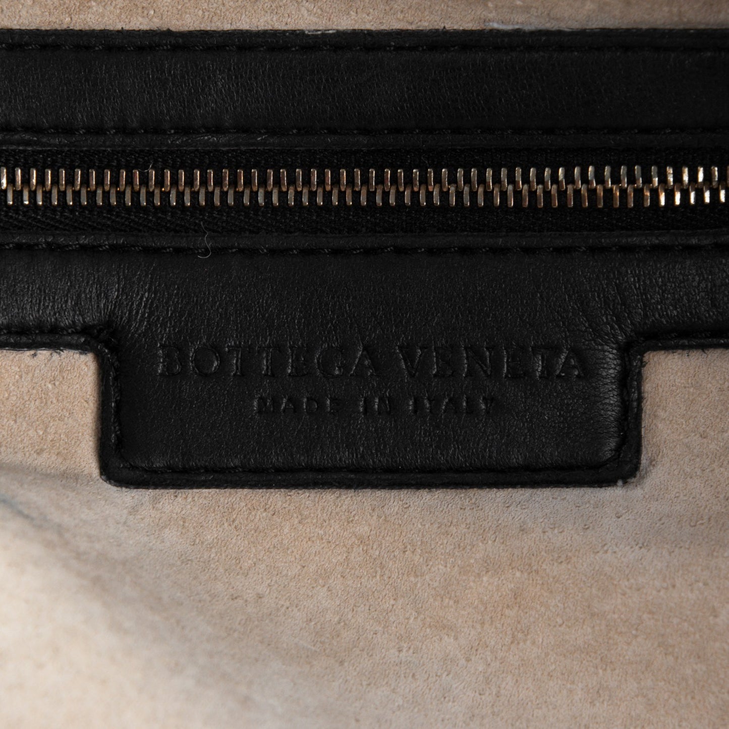 Nappa Intrecciato Maxi Veneta Hobo Nero Black