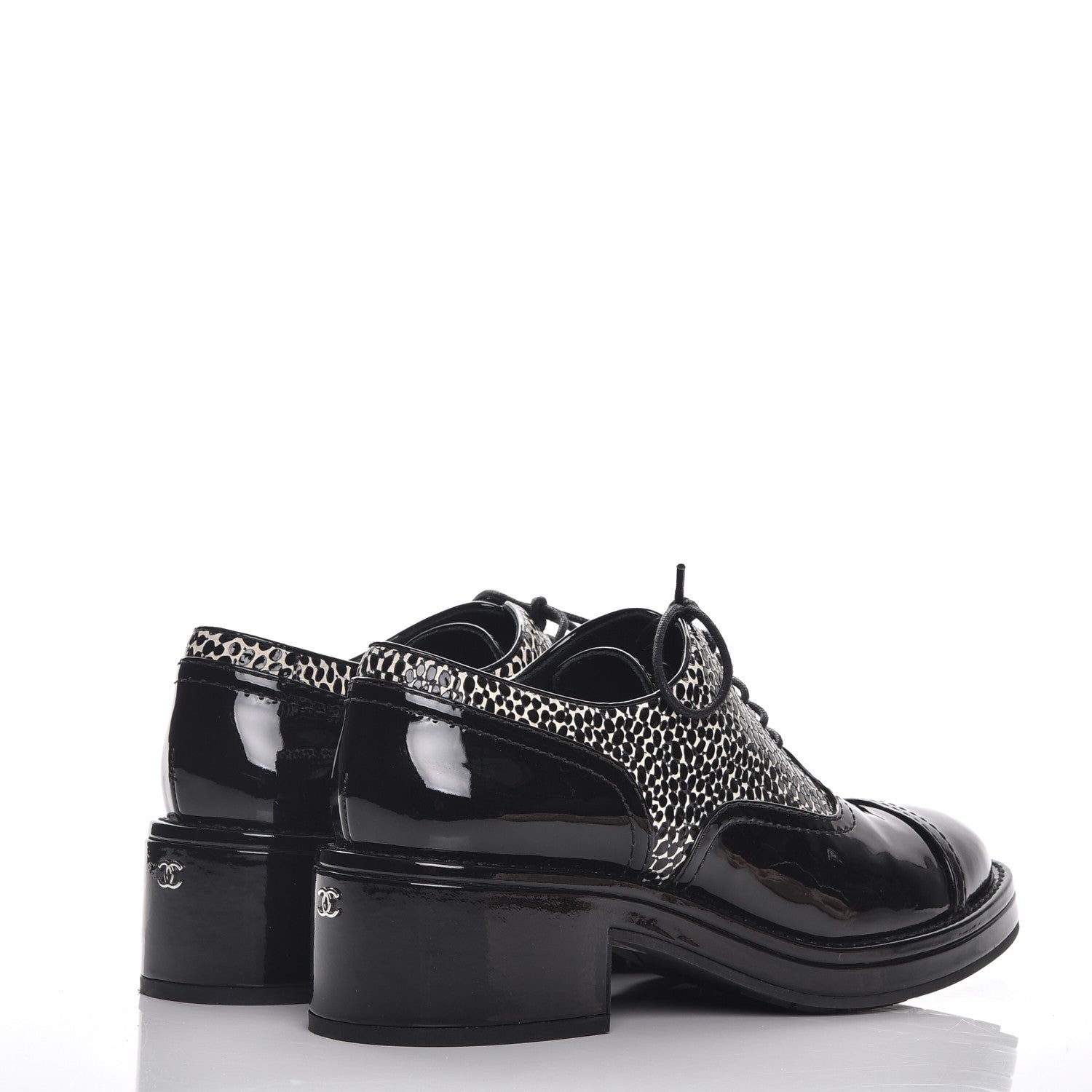 Chanel Patent CC Lace Up Oxfords 40 Black White 4 of 9