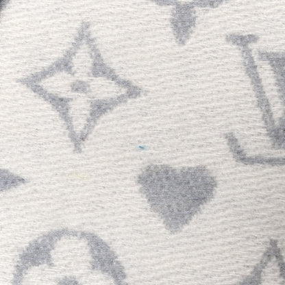 Louis Vuitton Cashmere Monogram Game On Scarf Gris 6 of 6