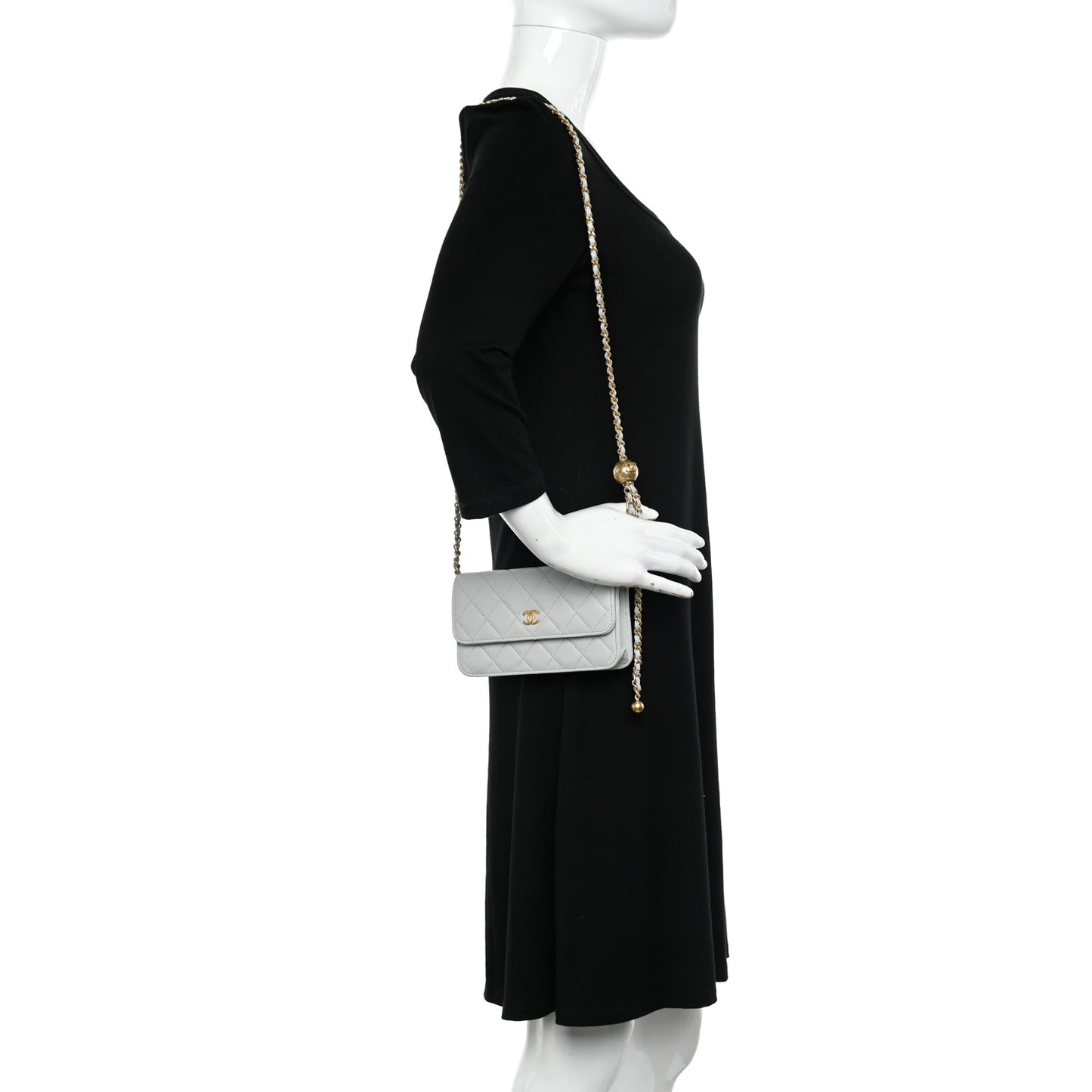 Lambskin Pearl Crush Quilted Flap Phone Holder With Chain Light Grey