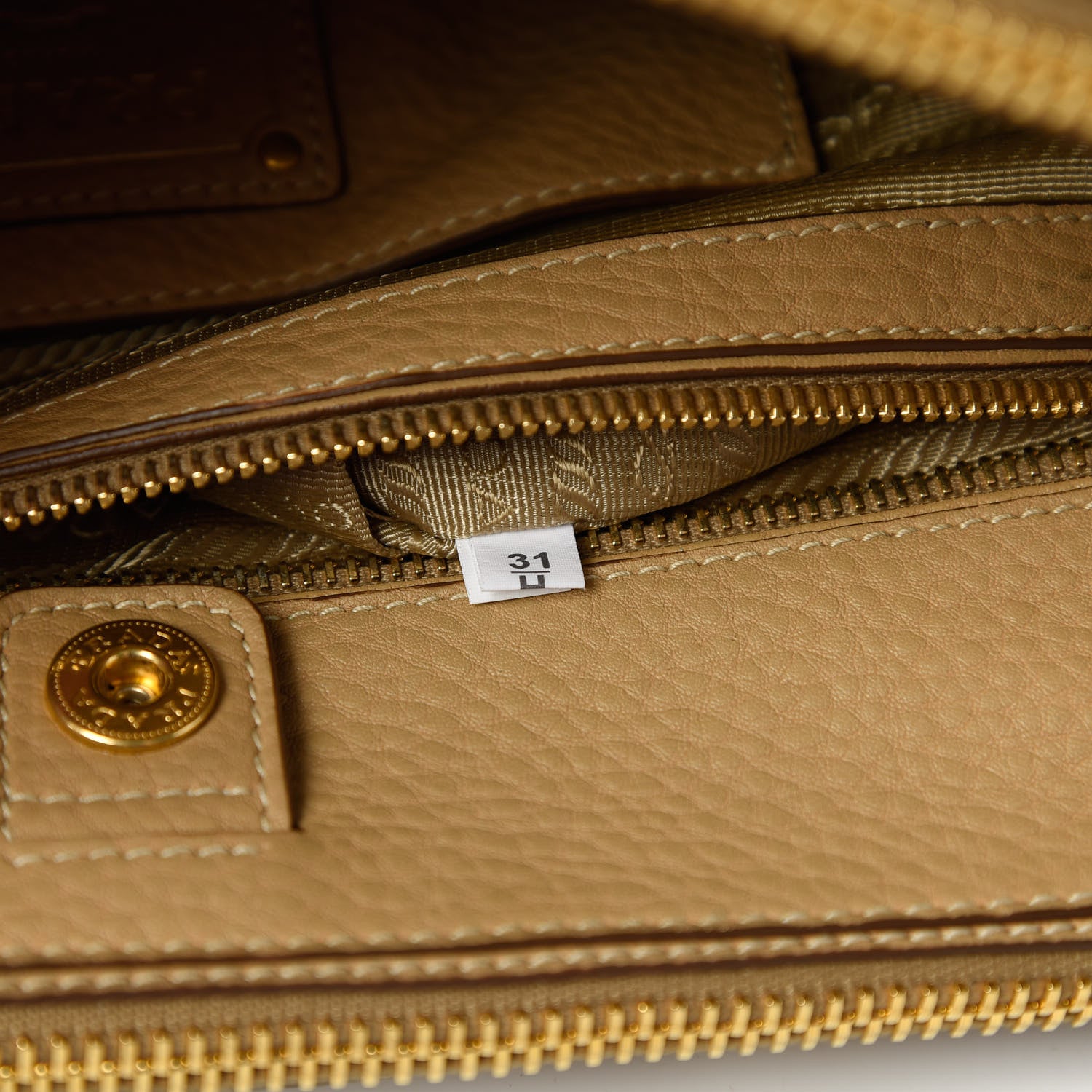 Prada Vitello Daino Zip Tote Sughero 10 of 12