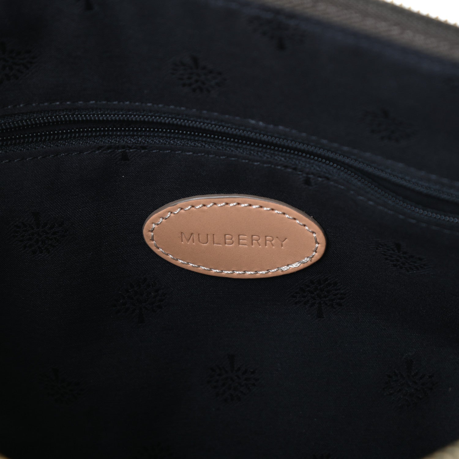 Mulberry Birds Nest Scotchgrain Leopard Print Clipper Holdall Black 6 of 9