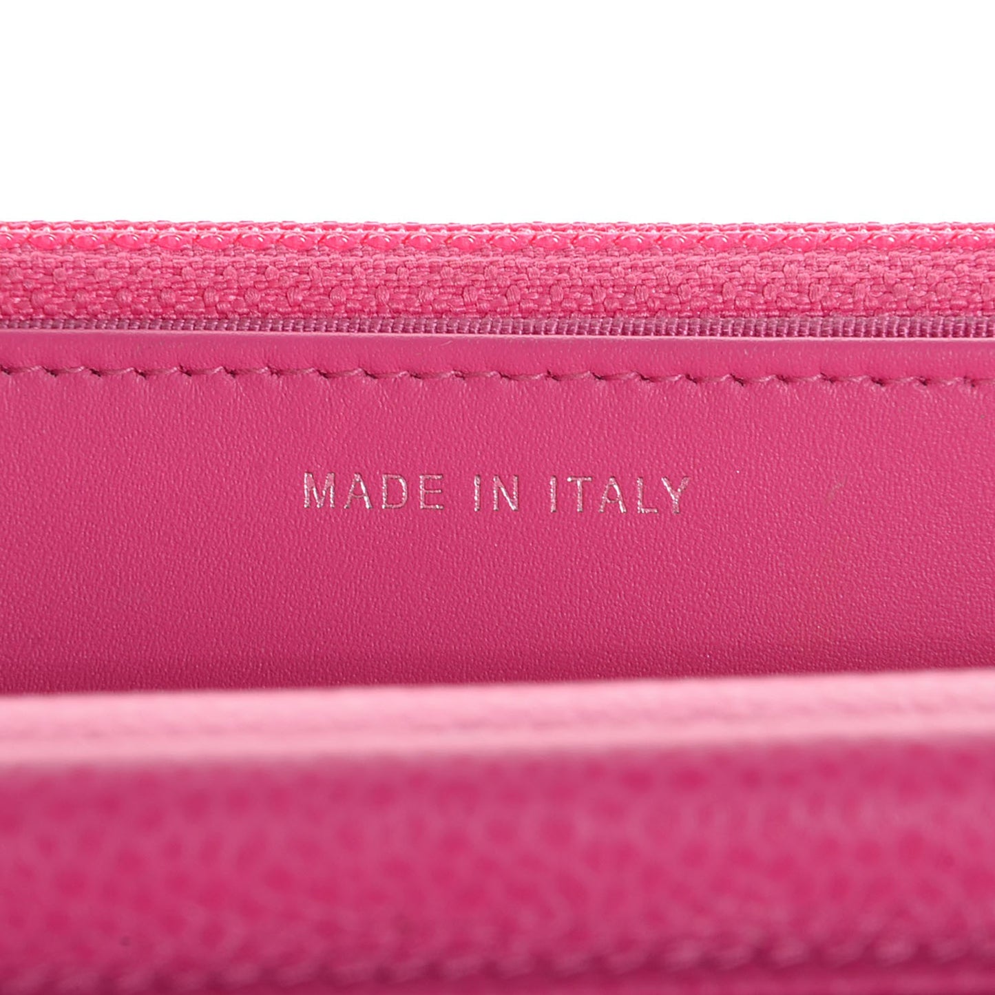 Caviar Quilted Wallet On Chain WOC Dark Pink