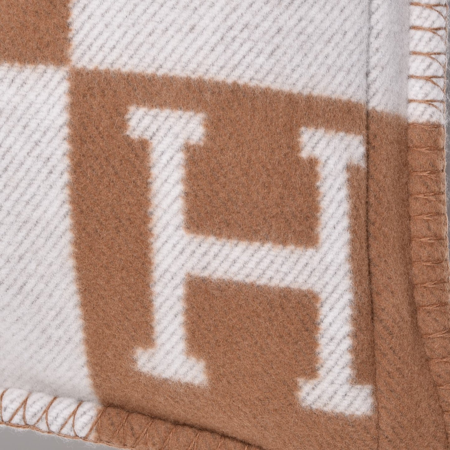 Wool Cashmere Avalon Pillow PM Ecru Camel