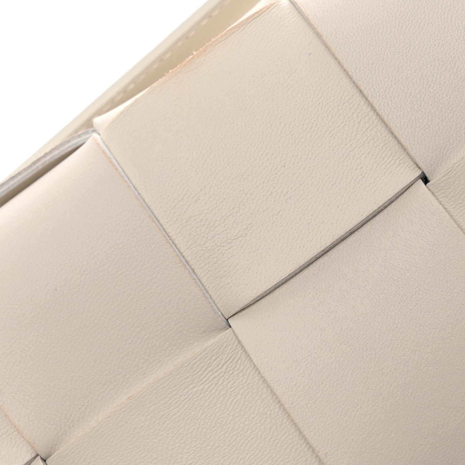 Bottega Veneta Lambskin Maxi Intrecciato Cassette Crossbody Bag White 25 of 25