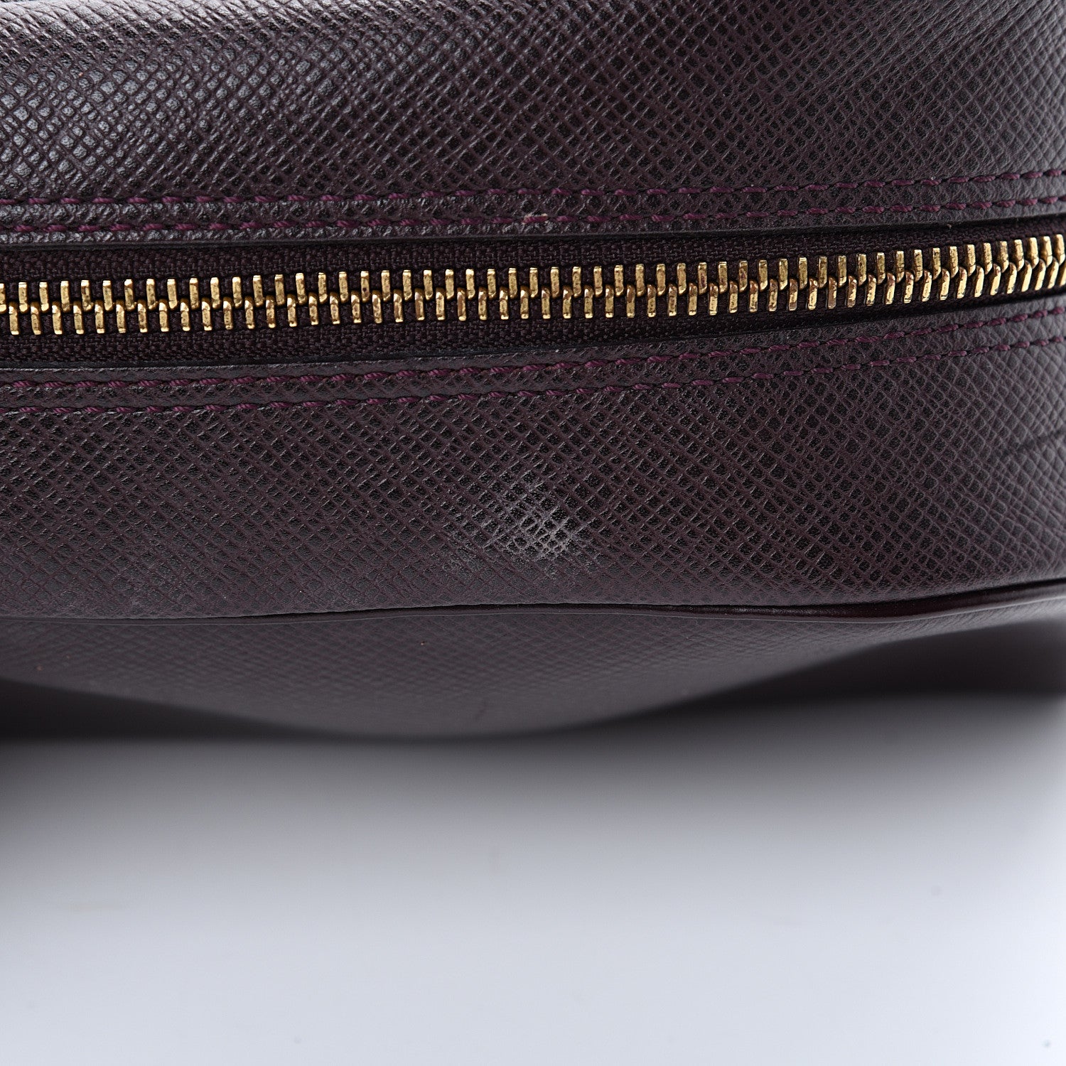 Louis Vuitton Taiga Trousse Toilette PM Acajou 12 of 12
