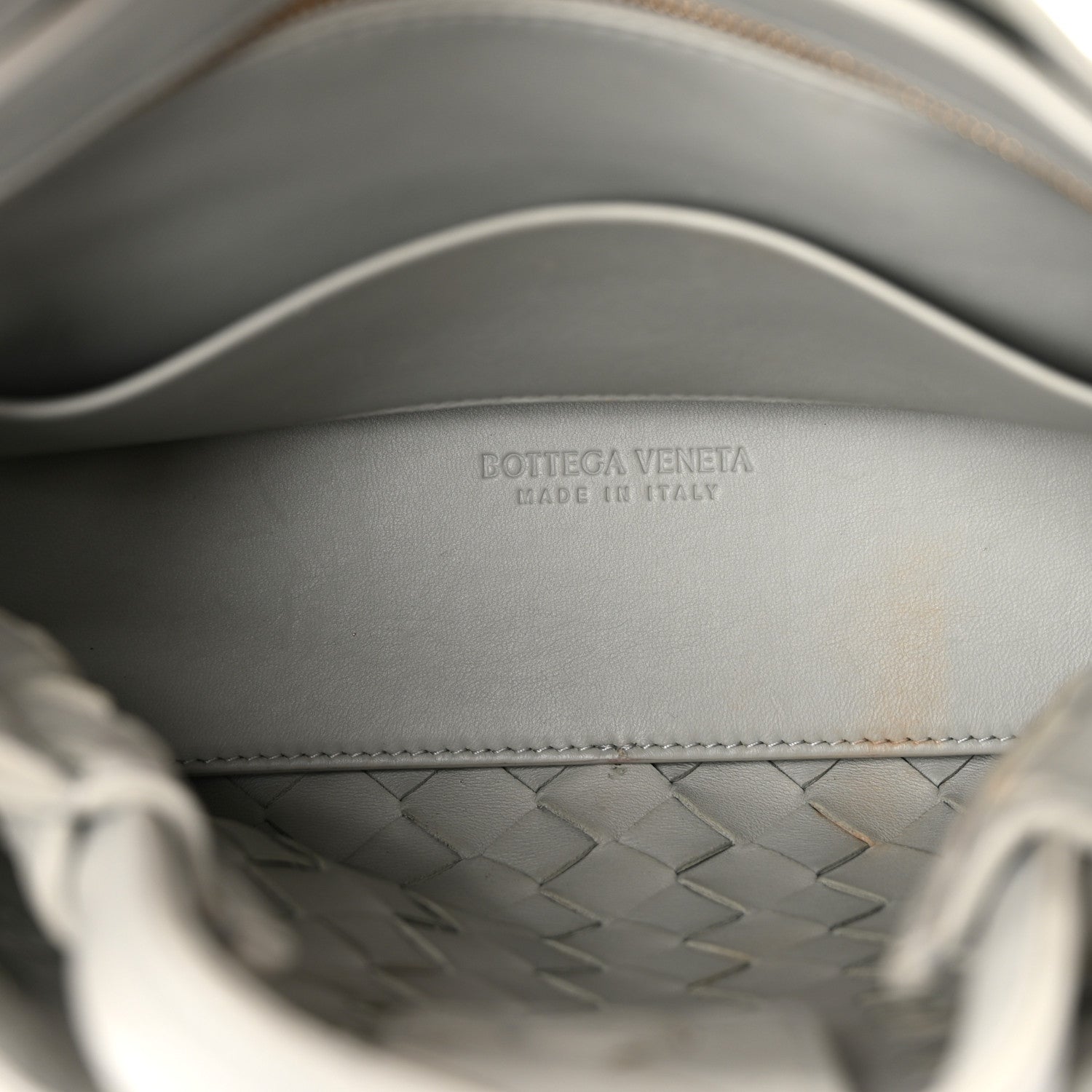 Bottega Veneta Nappa Intrecciato Small Andiamo Shoulder Bag Agate Grey 5 of 9
