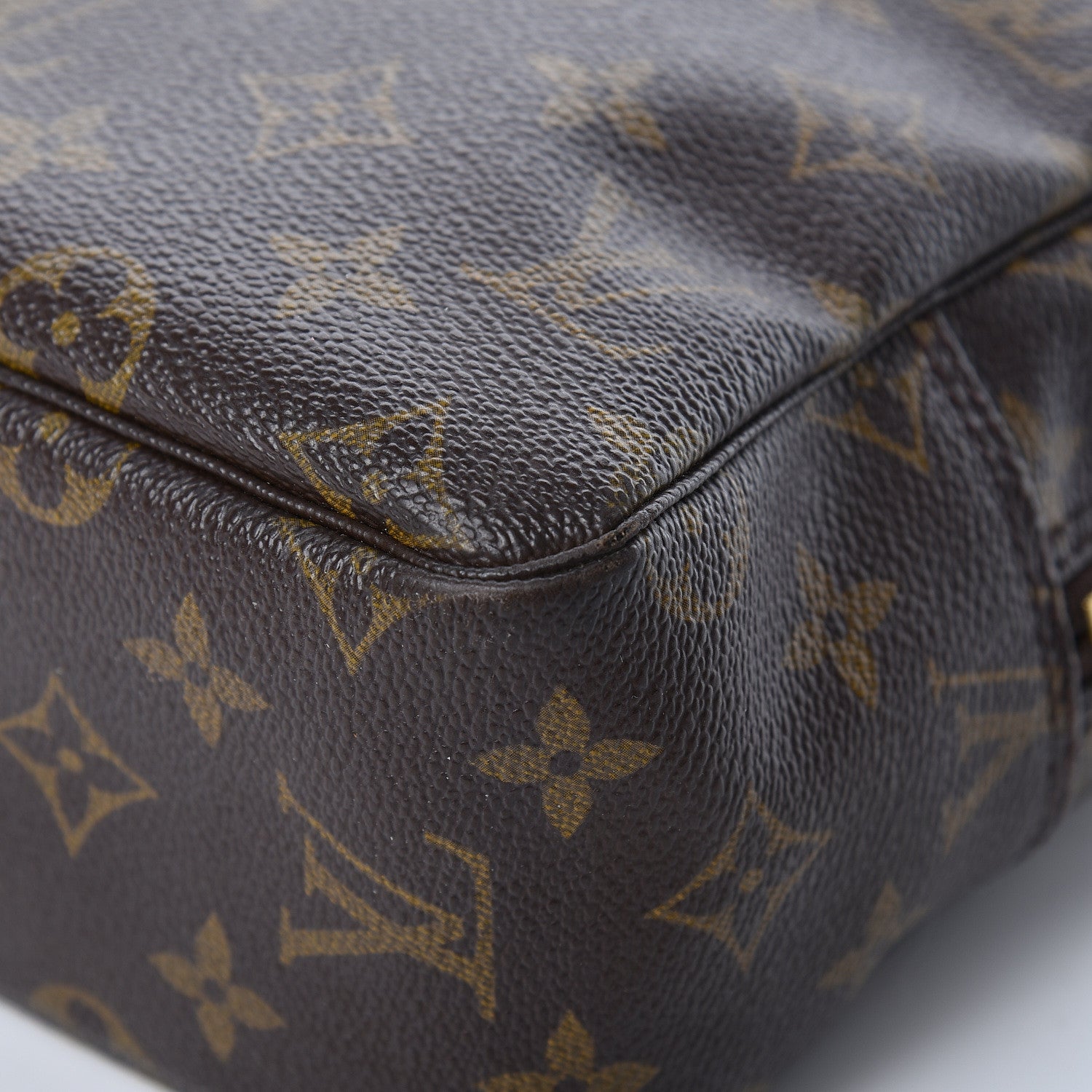 Louis Vuitton Monogram Trousse Toilette 28 13 of 15