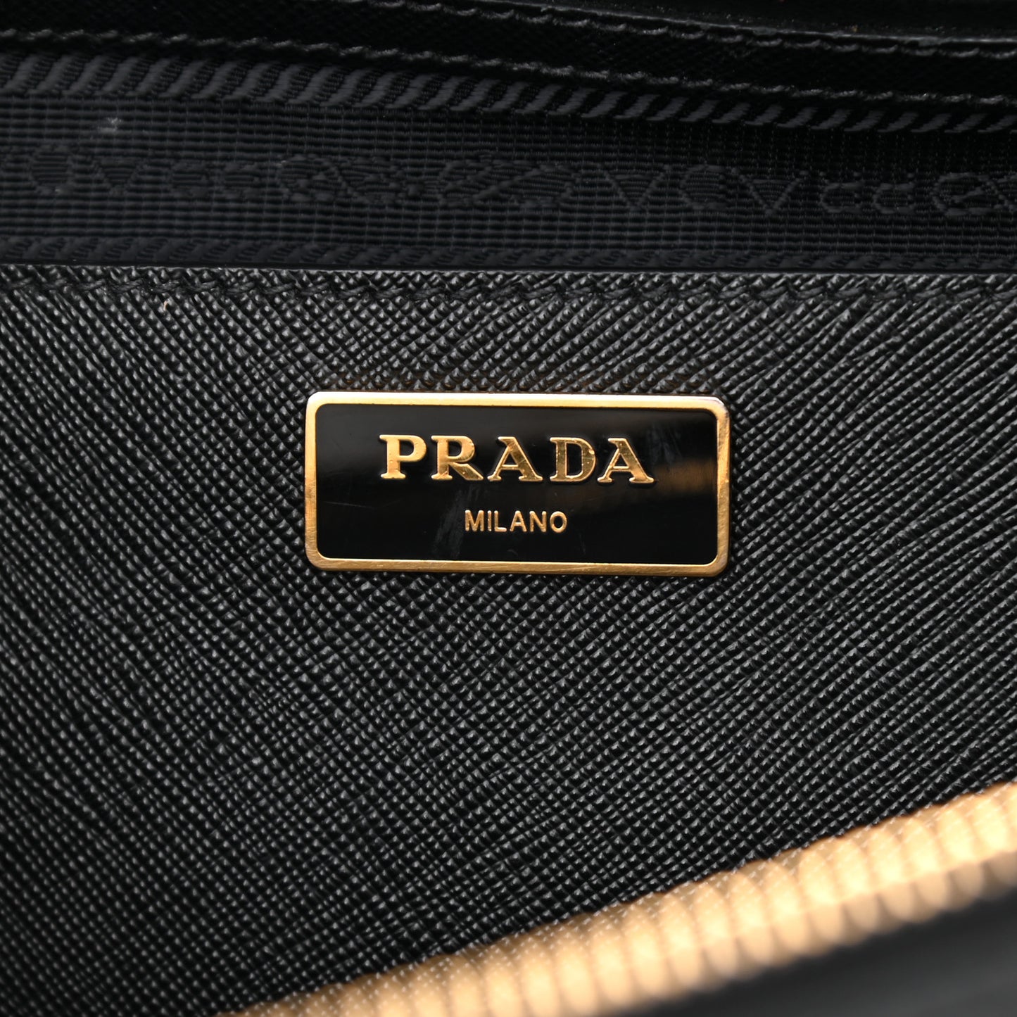 Saffiano Lux Large Galleria Double Zip Tote Black