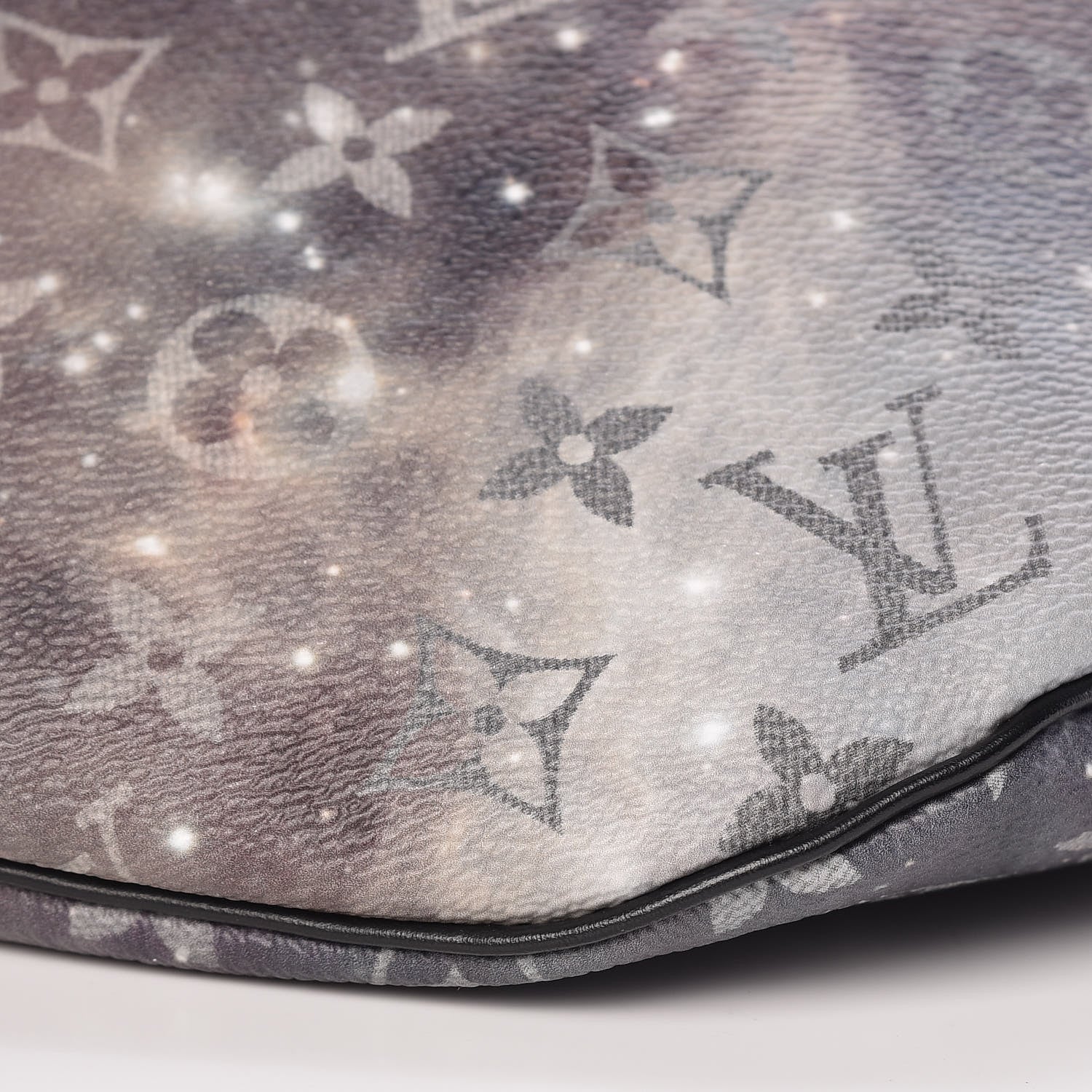 Louis Vuitton Monogram Galaxy Discovery Bumbag 7 of 8