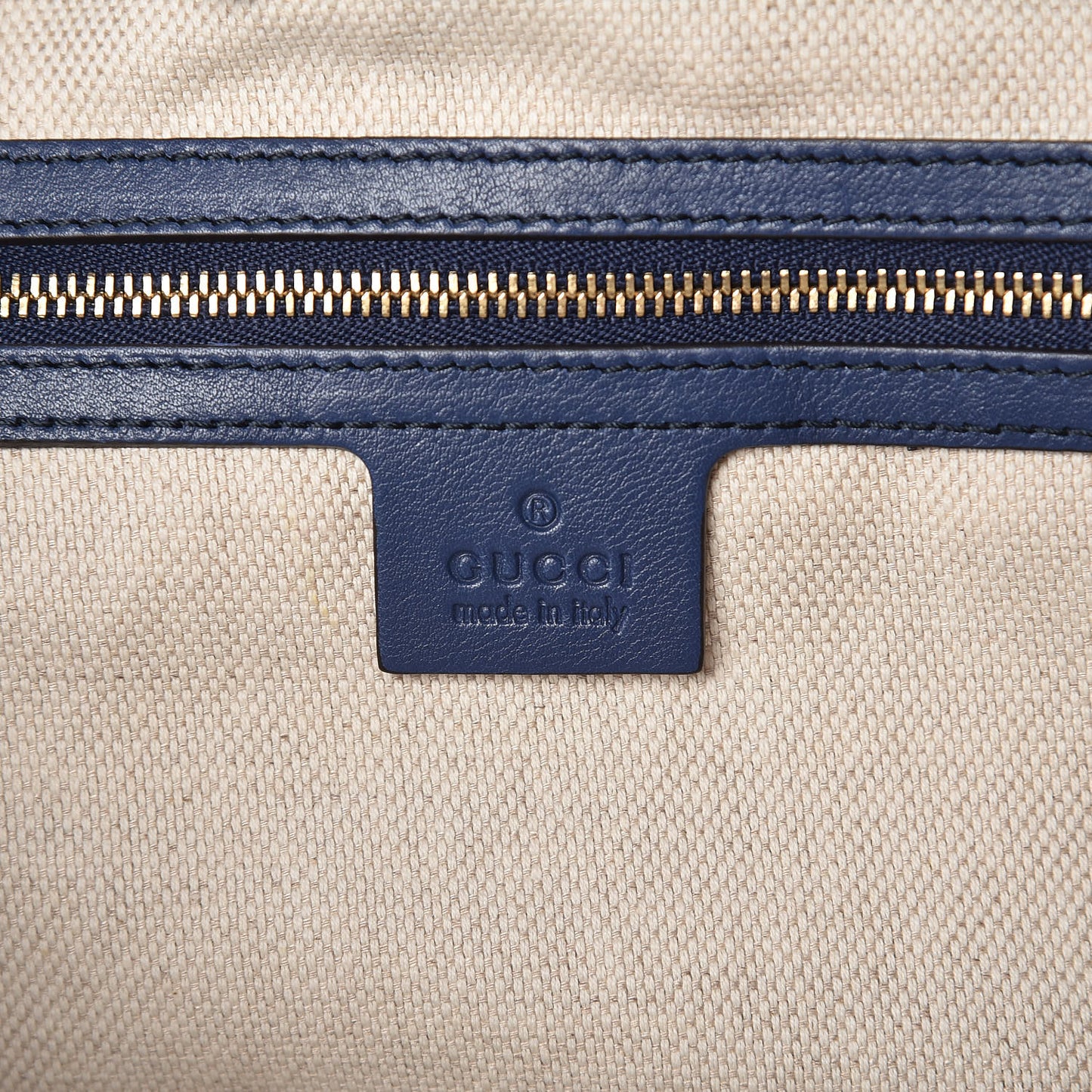 Patent Medium Soho Chain Shoulder Bag Uniform Blue