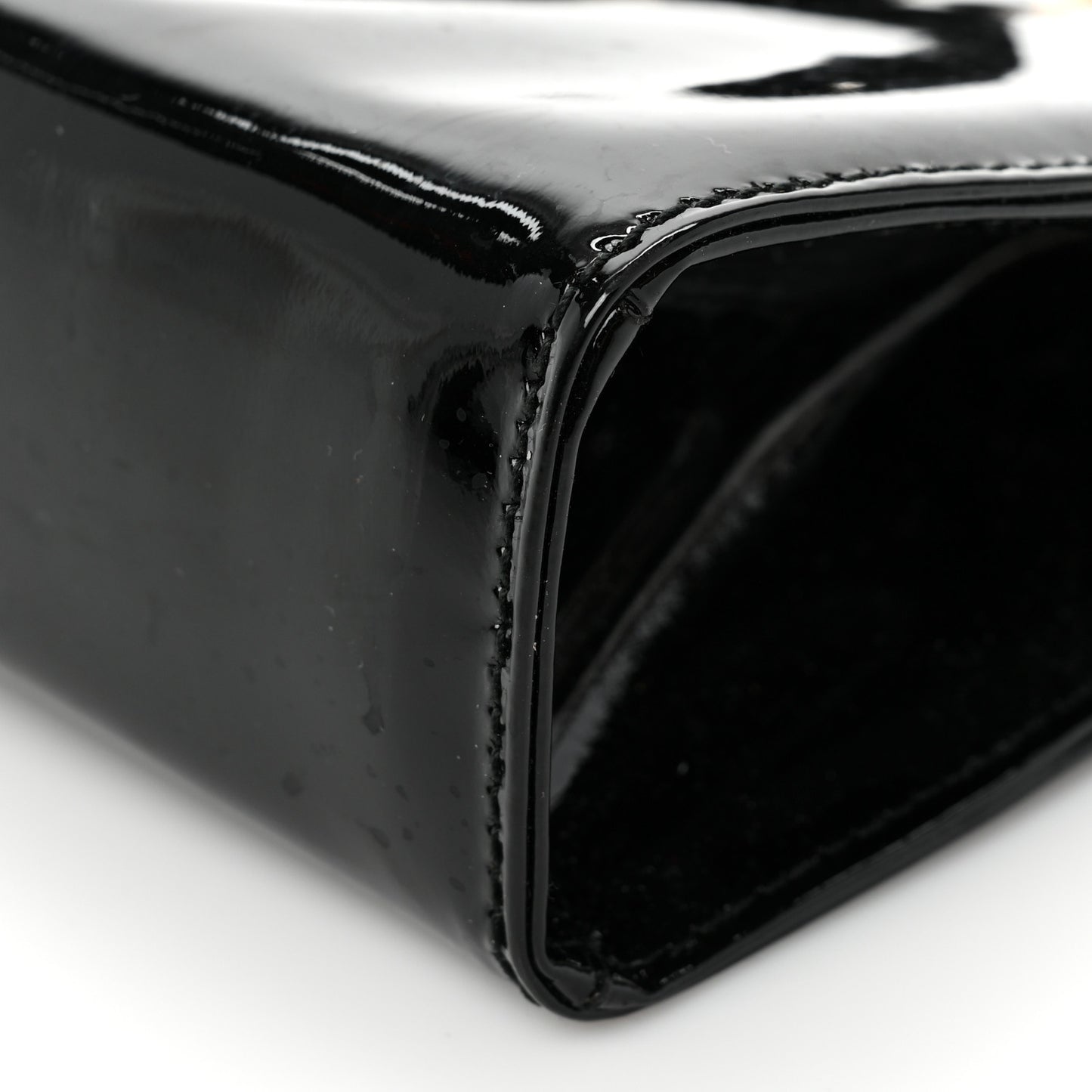 Patent Vara Bow Shoulder Bag Black