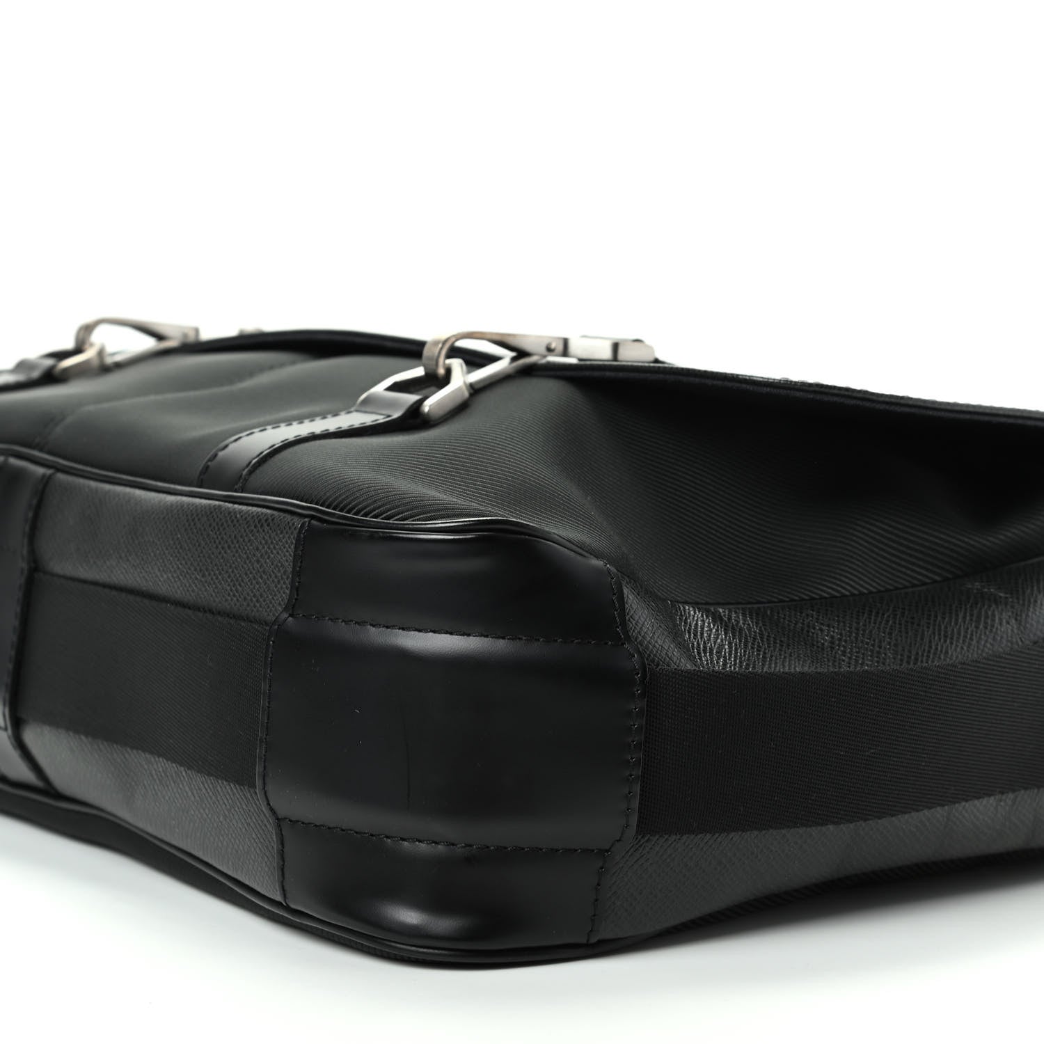 Louis Vuitton Taiga Dersou Messenger Bag Ardoise 7 of 8