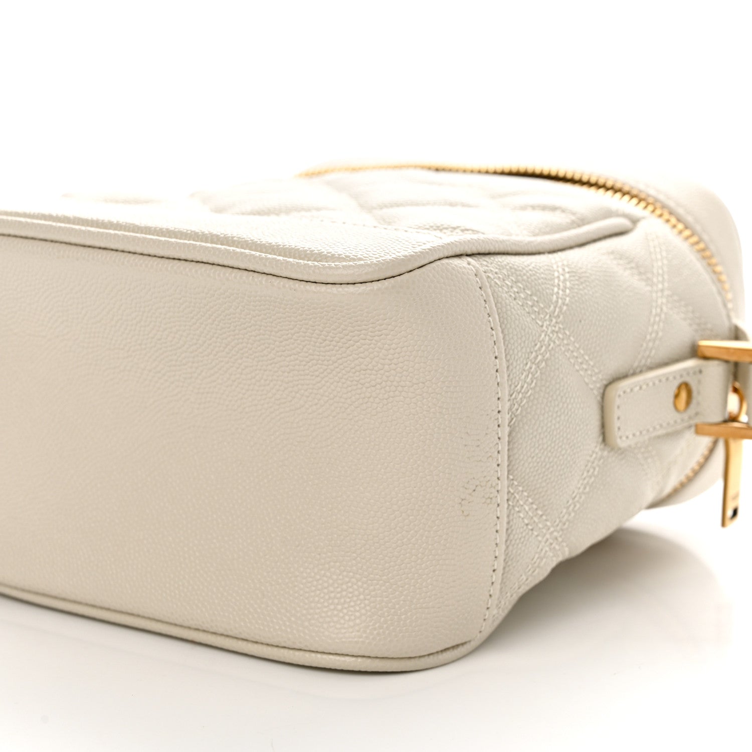 Saint Laurent Grain de Poudre Quilted 80's Vanity Bag Crema Soft 9 of 10