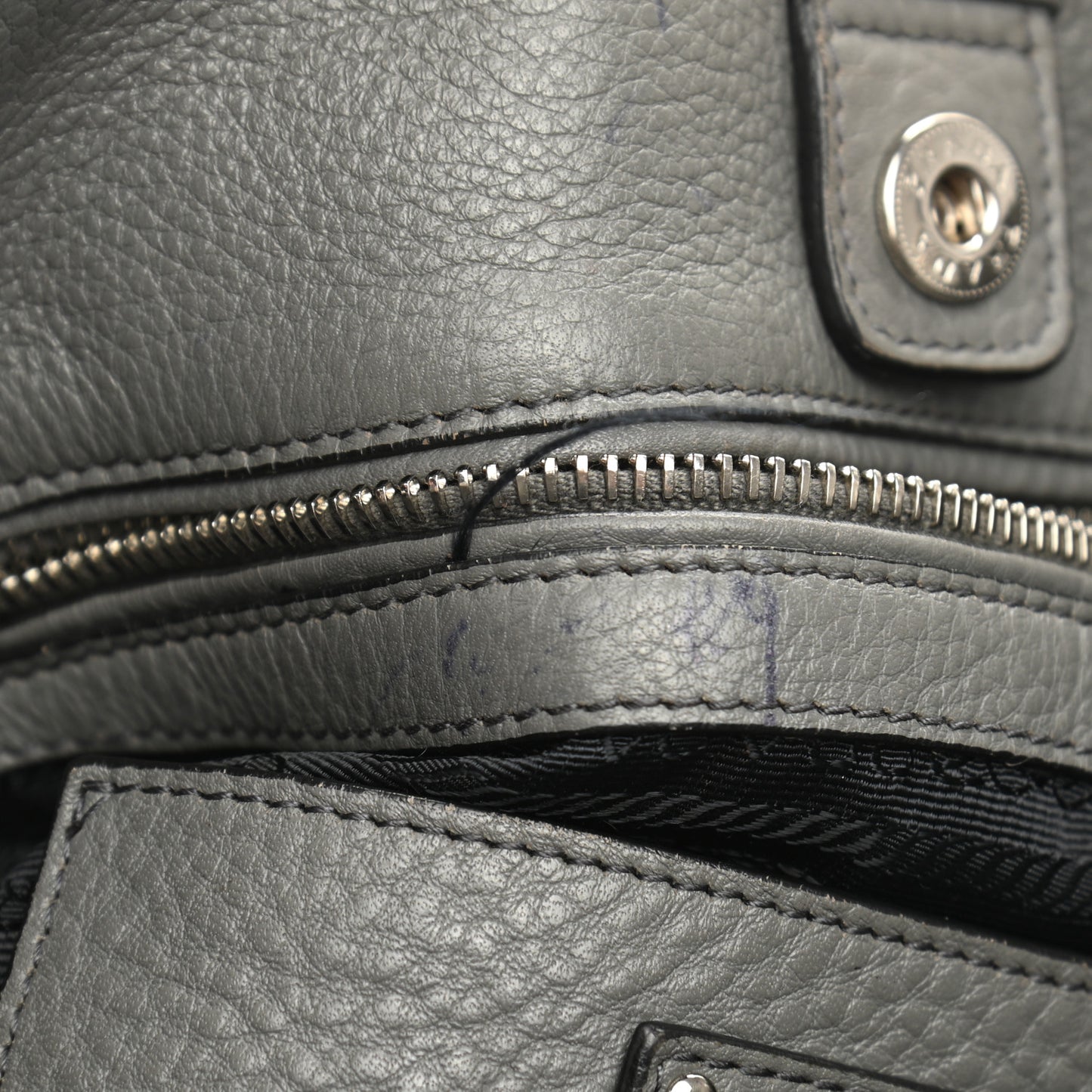 Vitello Daino Hobo Argilla