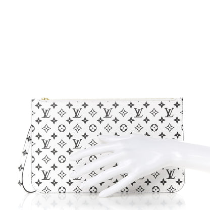Louis Vuitton Monogram Giant Neverfull MM GM Pochette White 2 of 6