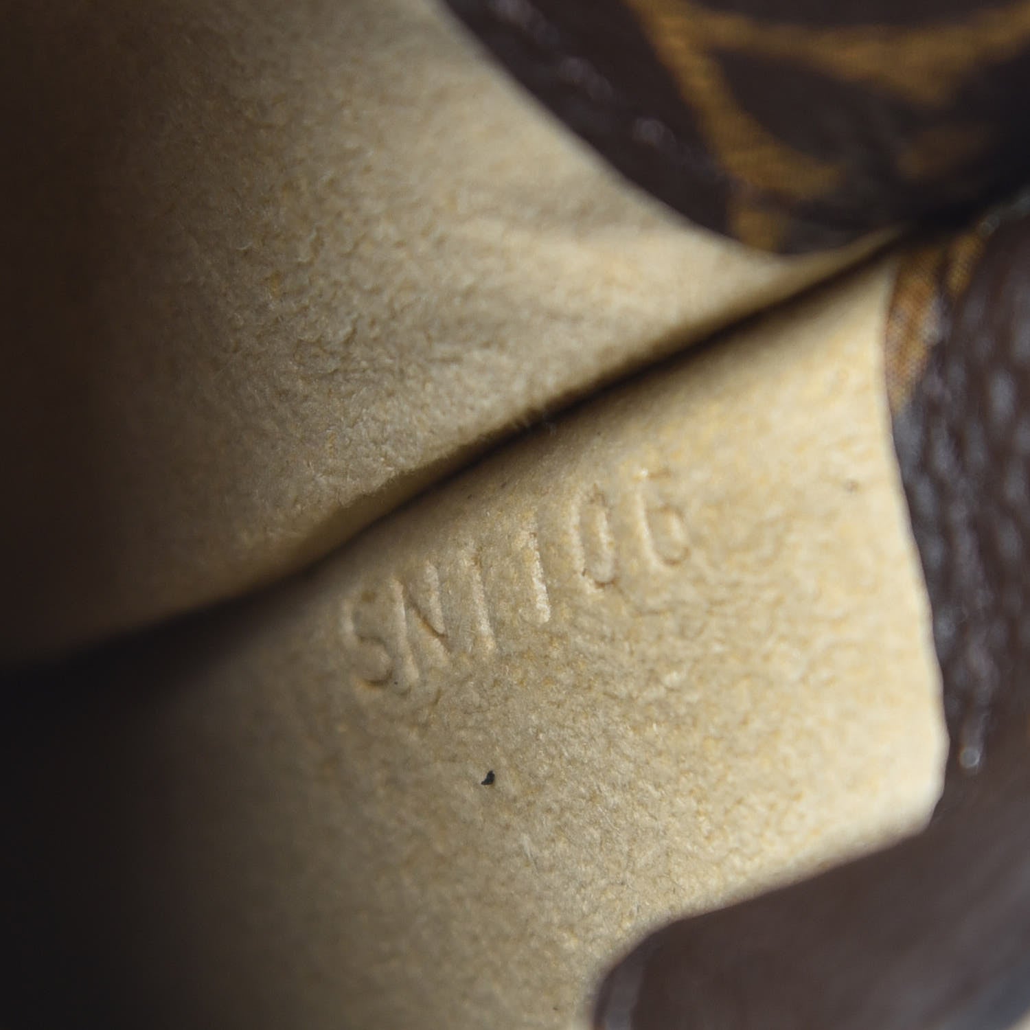 Louis Vuitton Monogram Sunglasses Case MM 7 of 8