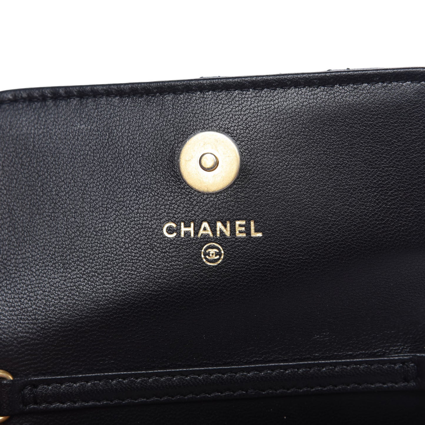 Lambskin Quilted Pearl Crush Clutch With Chain Black