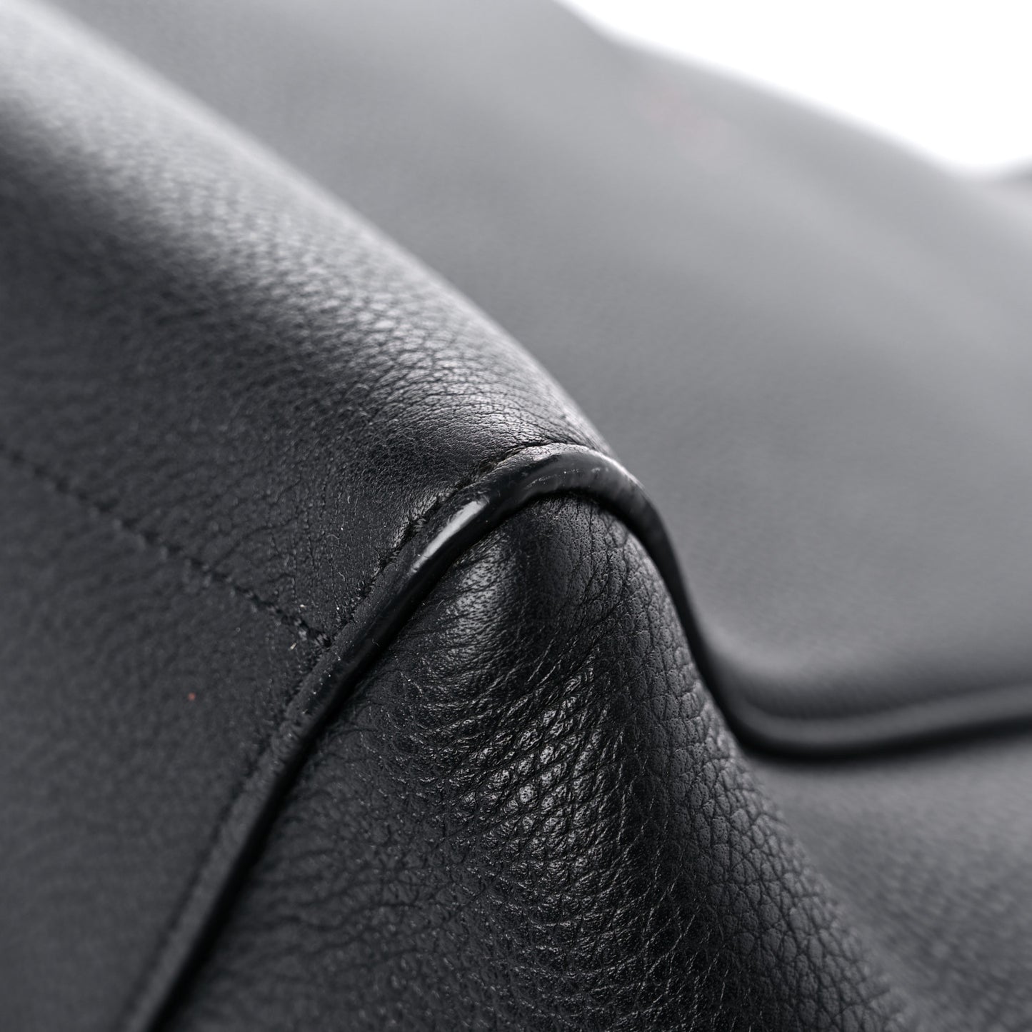 Soft Grained Calfskin Sangle Bucket Bag Black