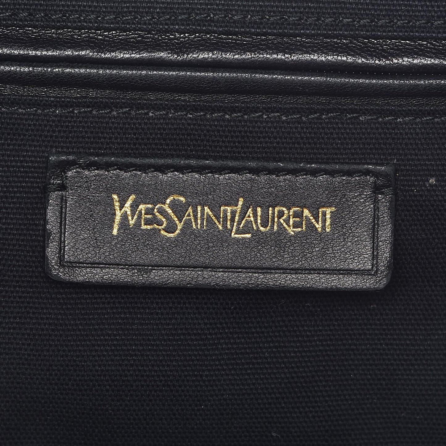 Pebbled Lambskin Medium Easy Sac Black