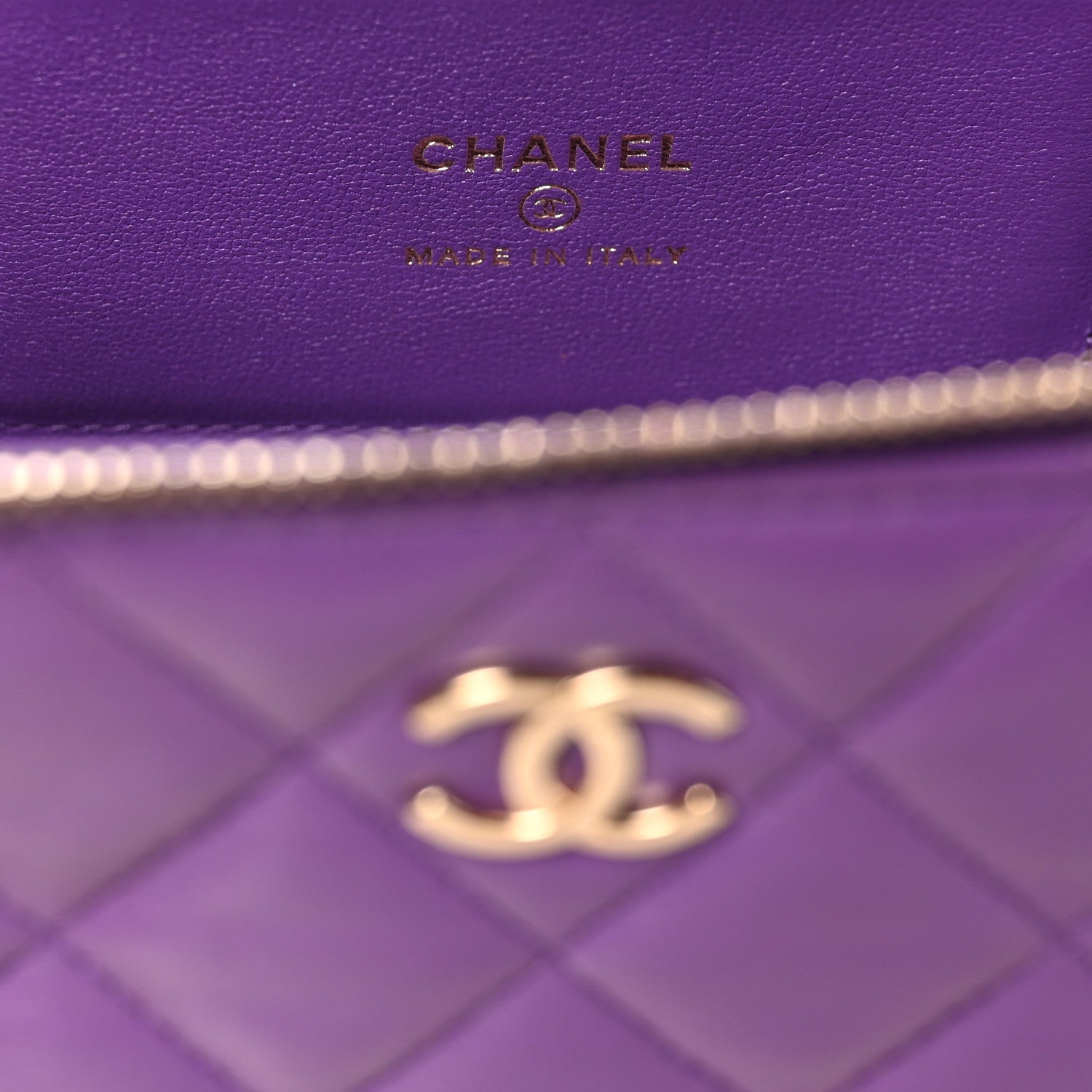 Chanel Lambskin Quilted Small Top Handle Vanity Case With Chain