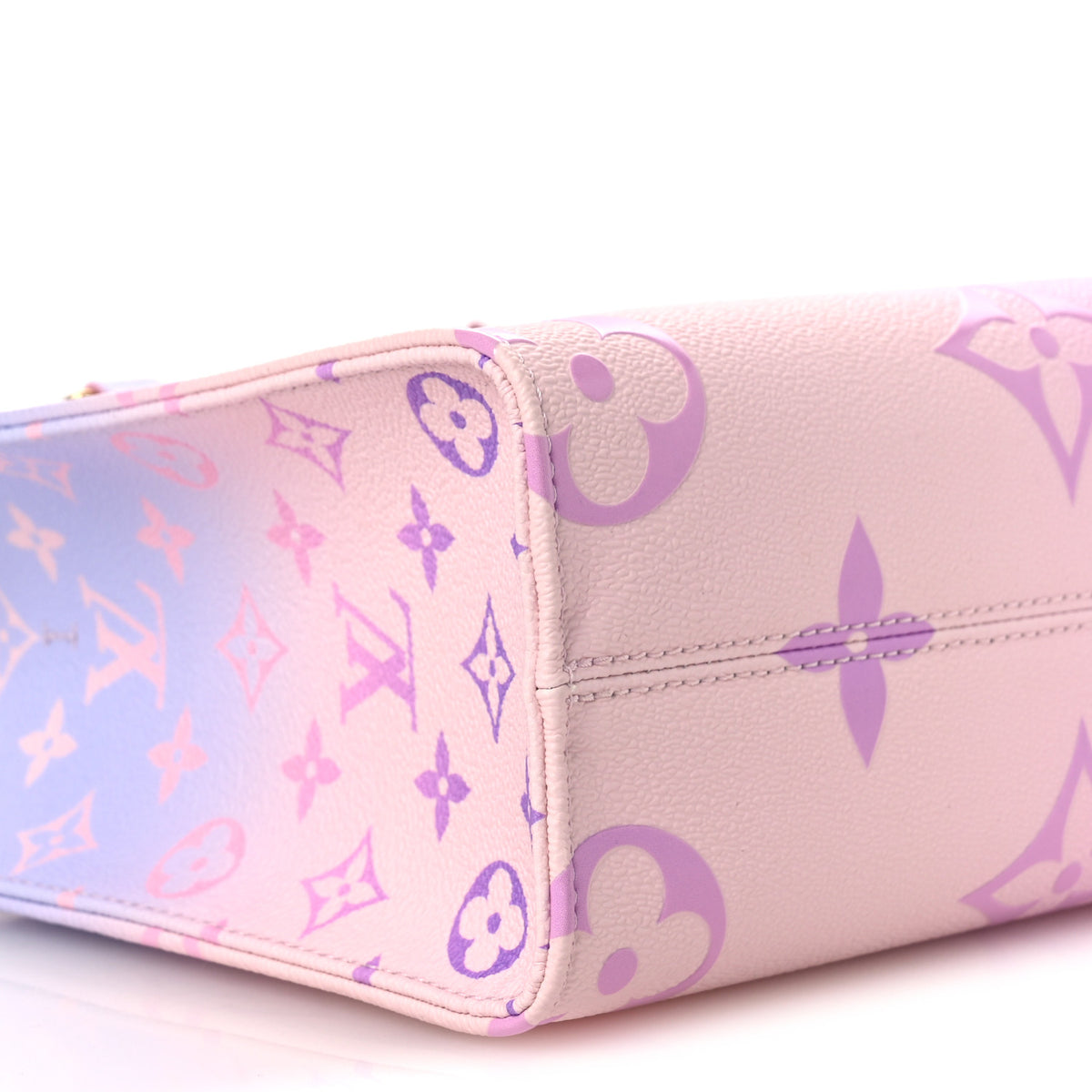 Louis Vuitton Monogram Giant Spring In The City Onthego PM Sunrise Pastel 9 of 10