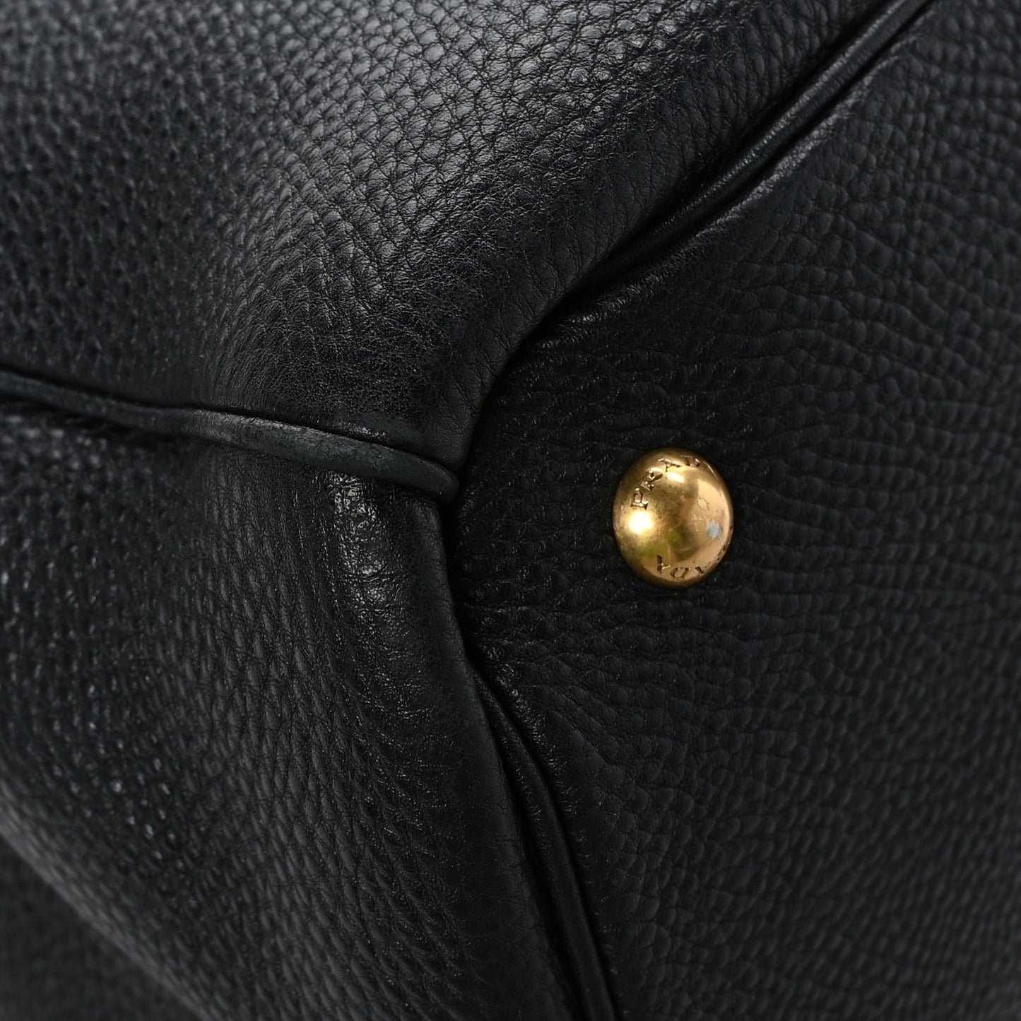 Vitello Daino Tote Black