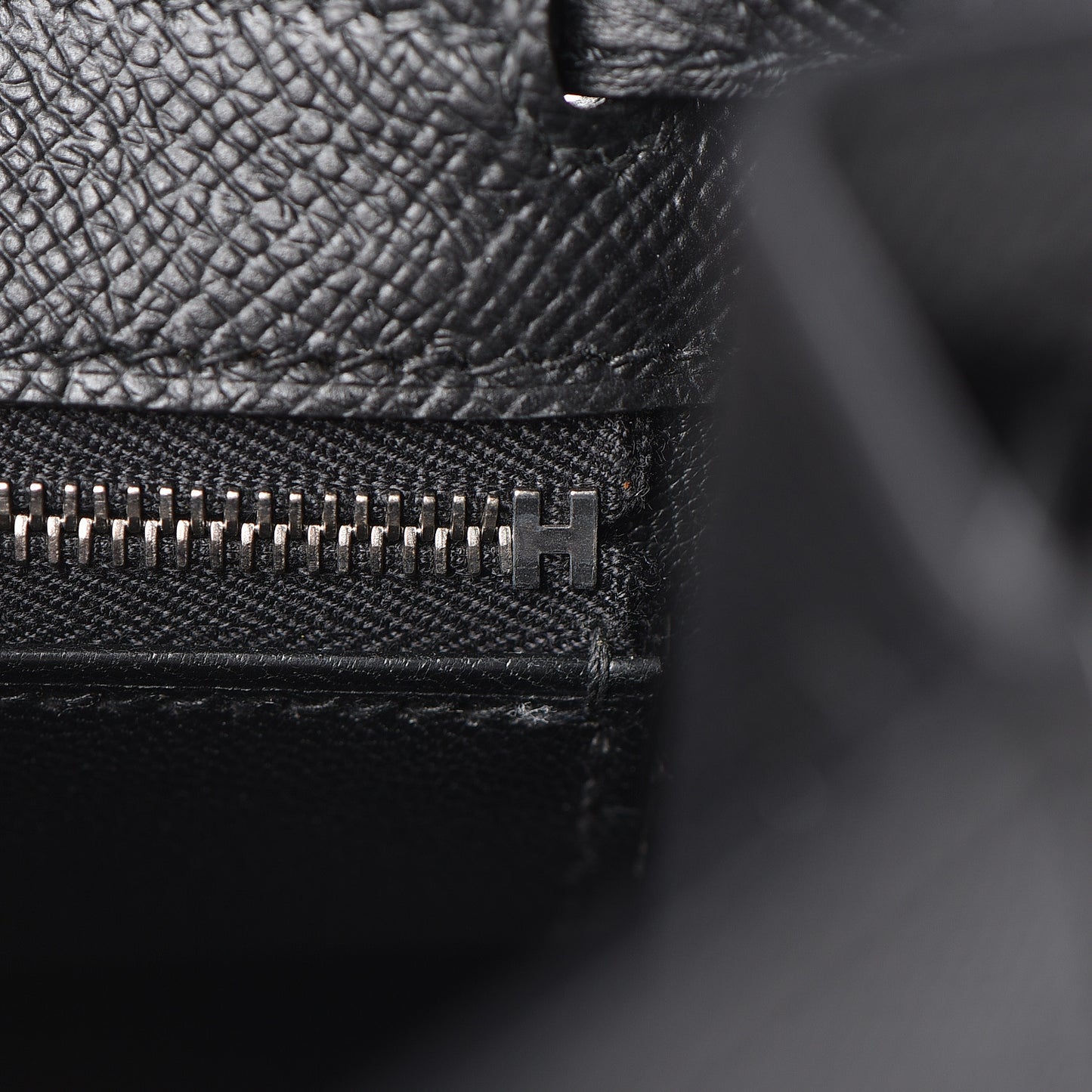 Epsom Kelly Sellier 32 Black