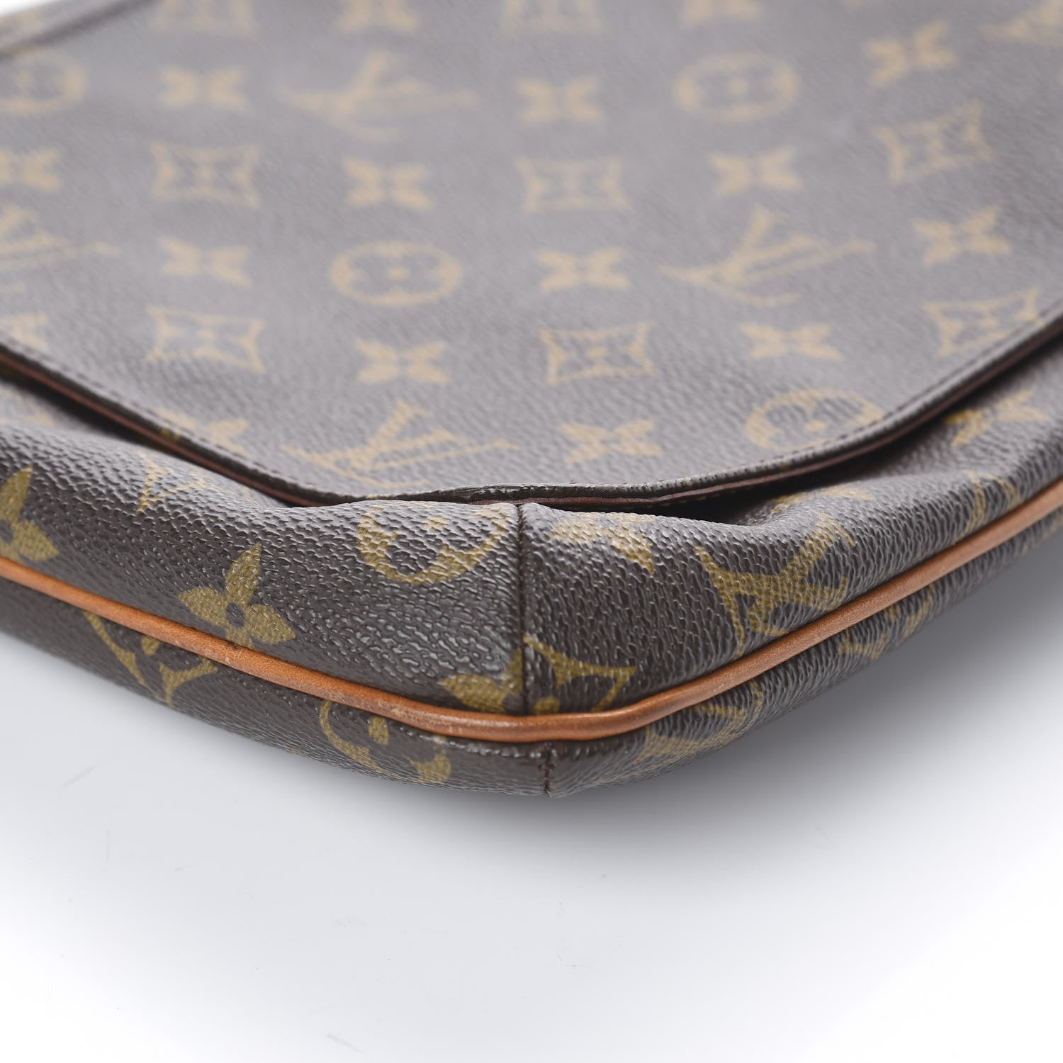 Louis Vuitton Monogram Musette Salsa 6 of 8