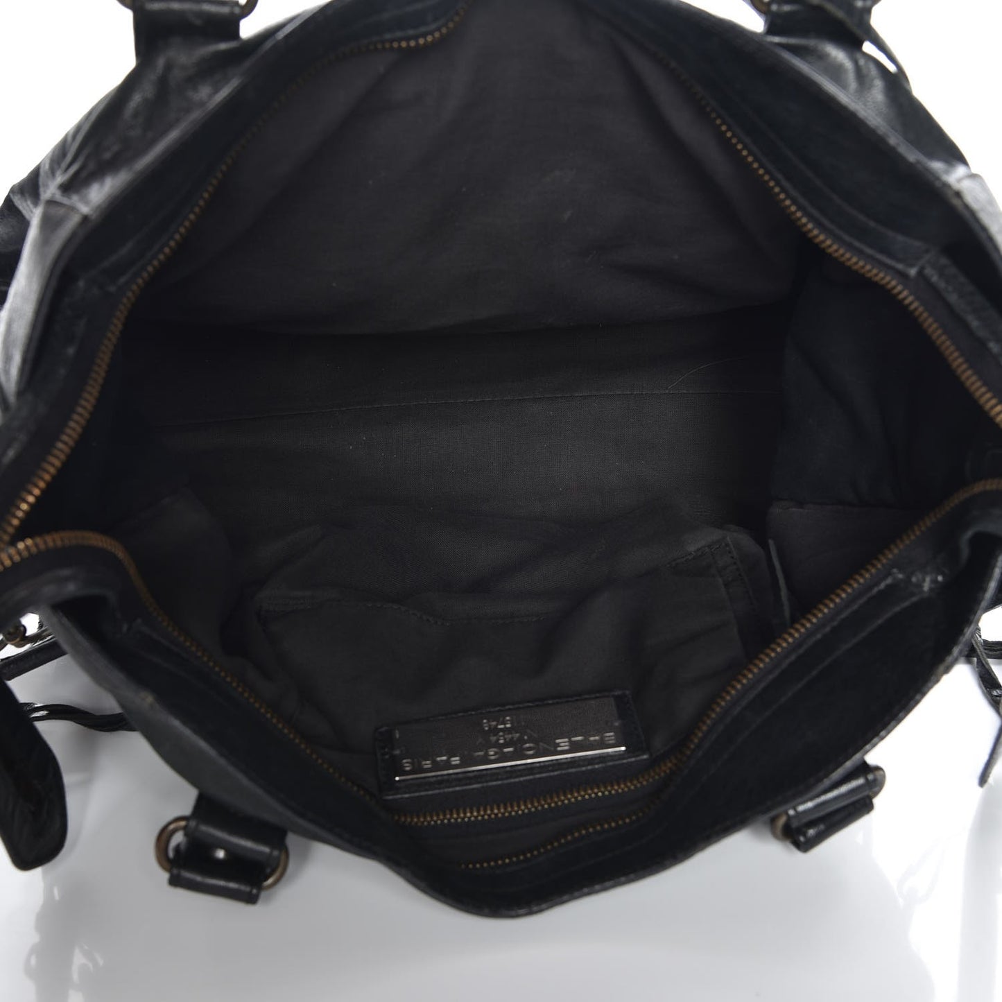 Chevre Classic Hardware City Black