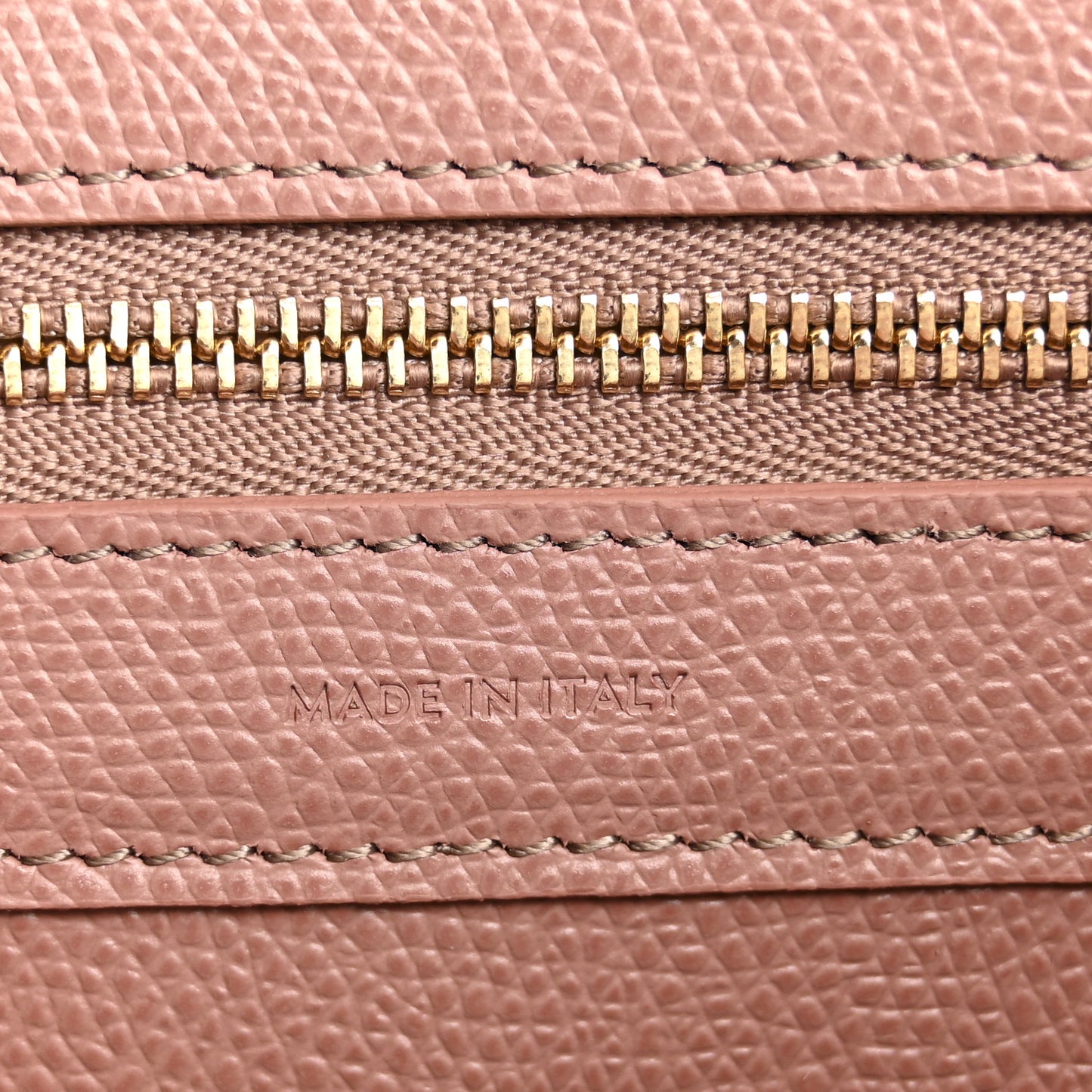 Grained Calfskin Small Vertical Cabas Pink