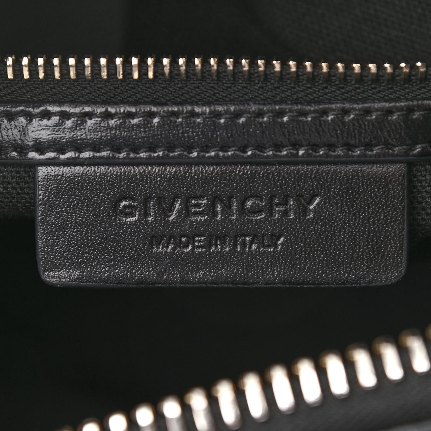 Shiny Lord Calfskin Mini Antigona Black