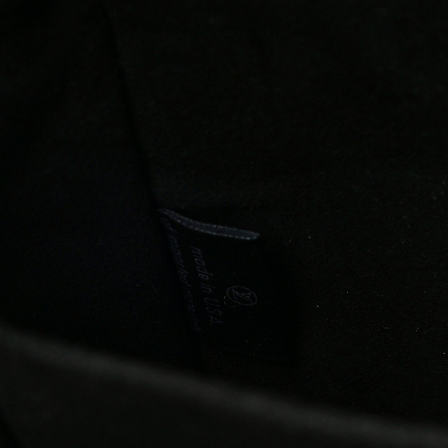 Reverse Monogram Pochette Metis