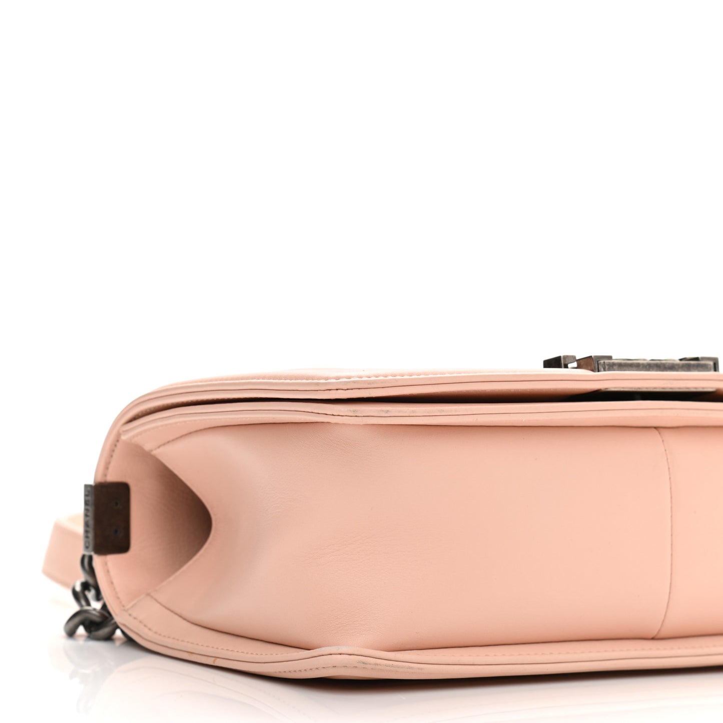 Lambskin Quilted Medium Boy Flap Light Pink