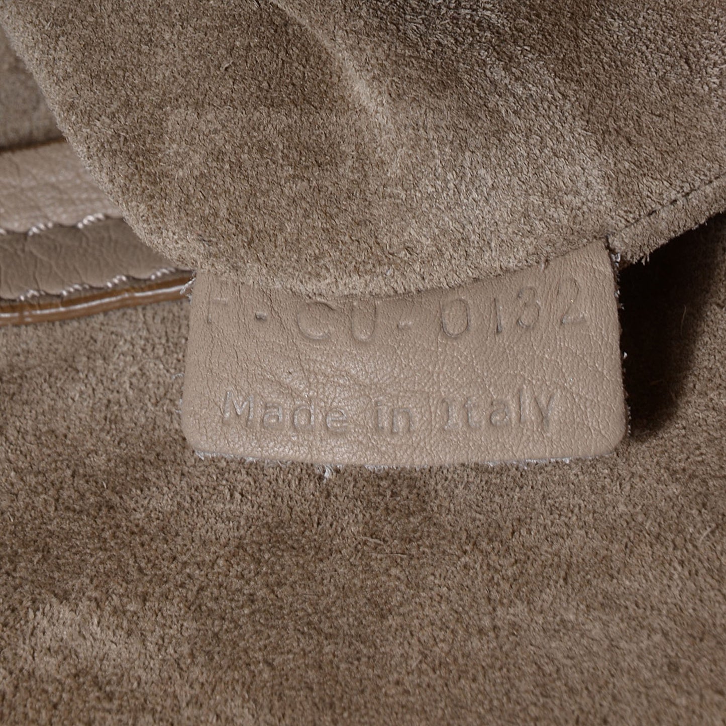 Supple Calfskin Medium Phantom Luggage Beige