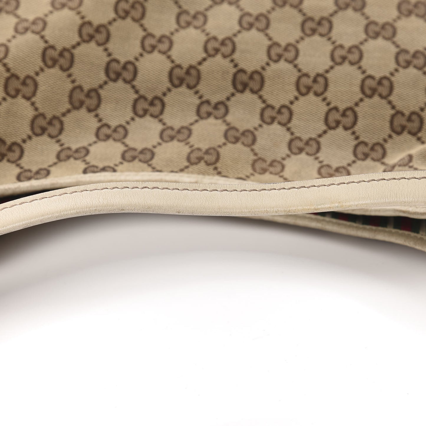 Monogram Medium New Britt Hobo Off White