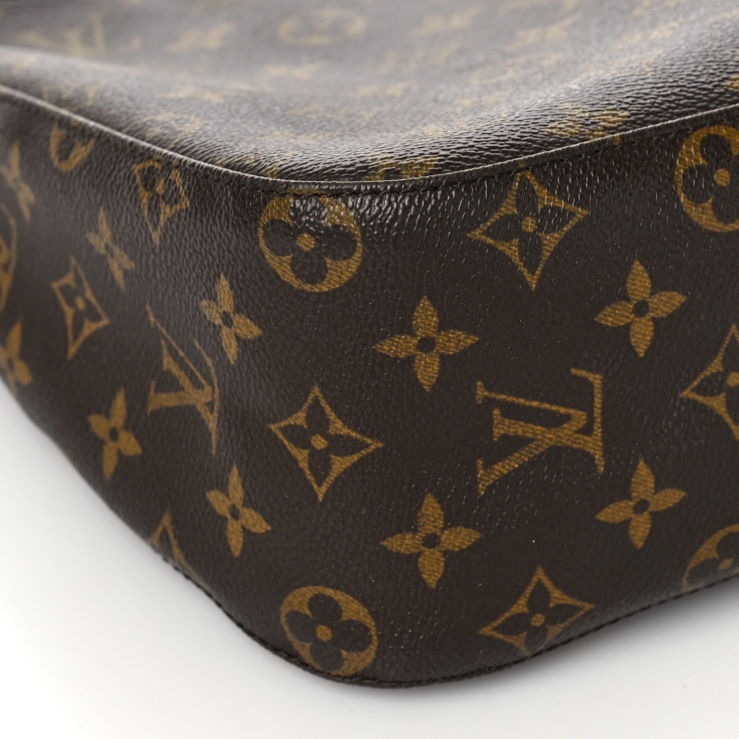 Louis Vuitton Monogram Looping MM 7 of 8