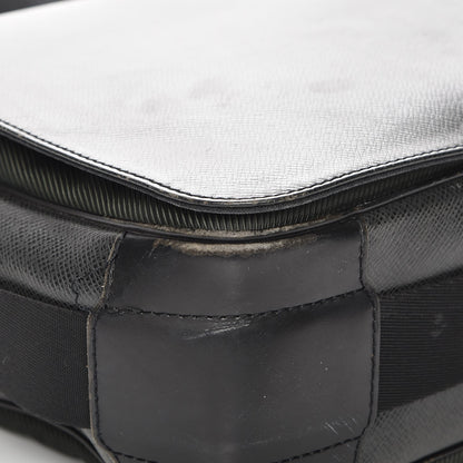 Louis Vuitton Taiga Viktor Messenger Bag Ardoise 9 of 11