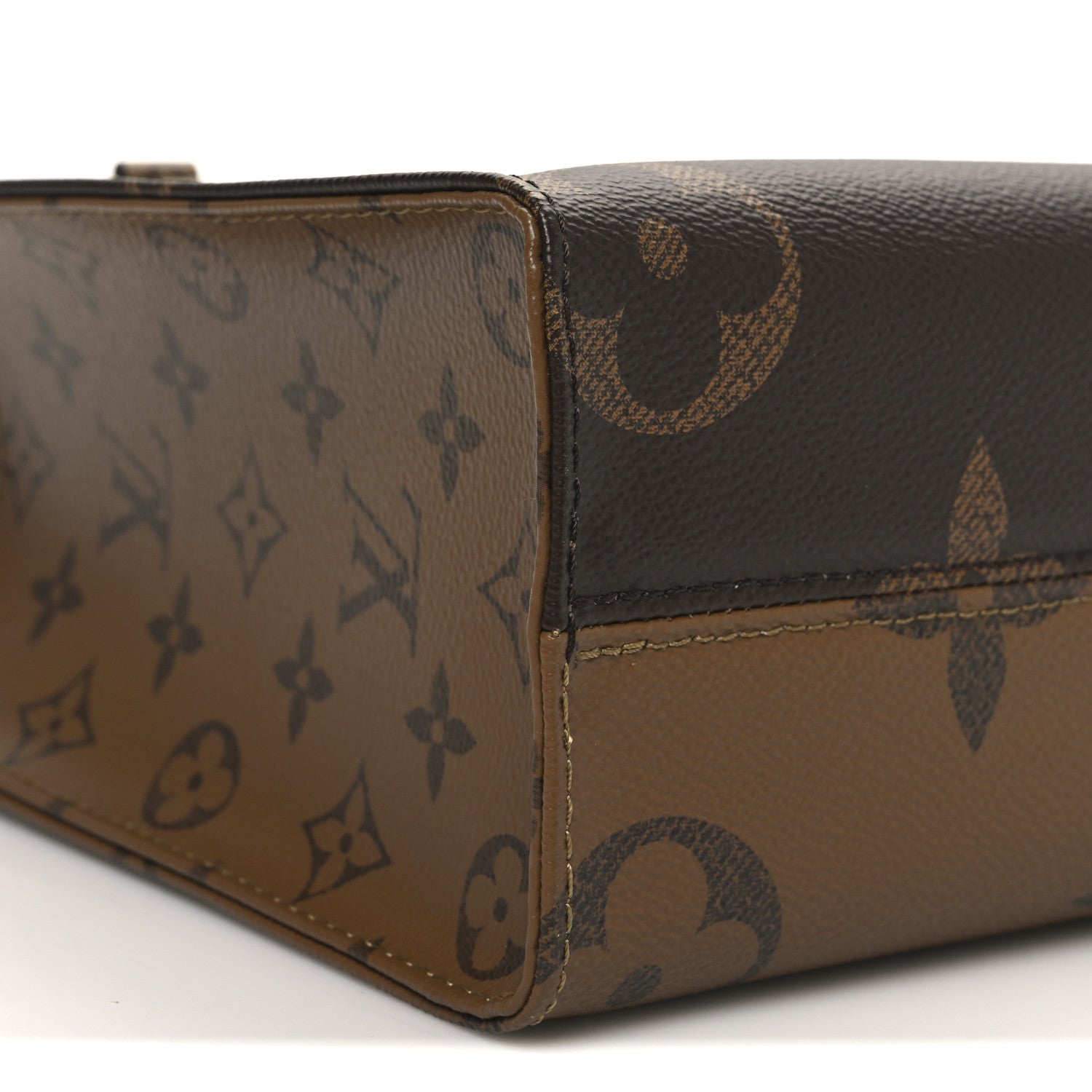 Louis Vuitton Reverse Monogram Giant Onthego PM 8 of 9