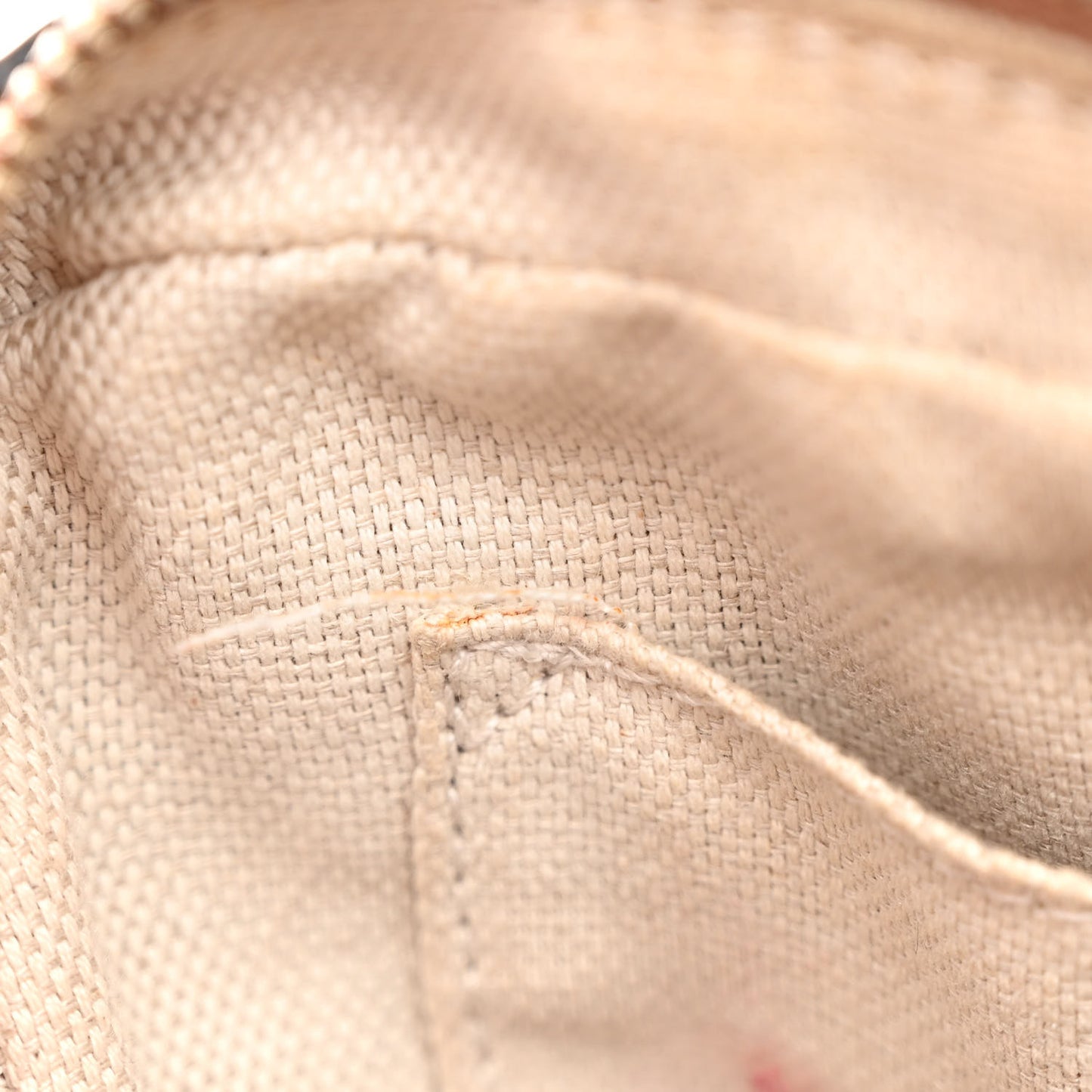 Pebbled Calfskin Small Soho Disco Bag Camelia