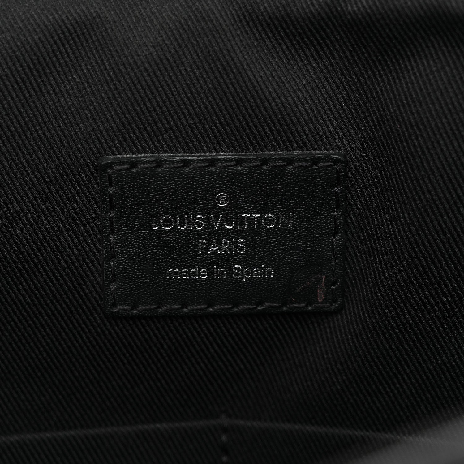 Louis Vuitton Damier Graphite District MM 6 of 10