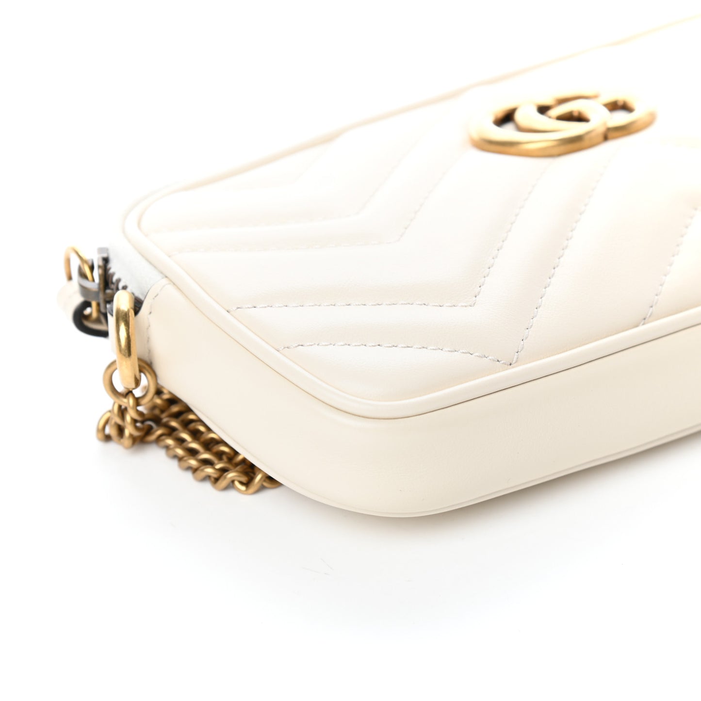 Calfskin Matelasse Mini GG Marmont Chain Crossbody Bag White