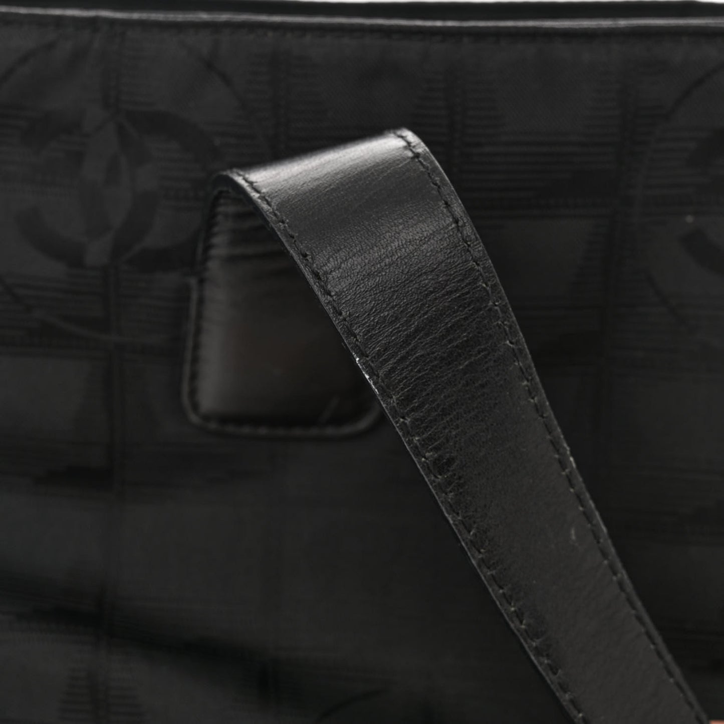 Nylon Medium Travel Tote Black