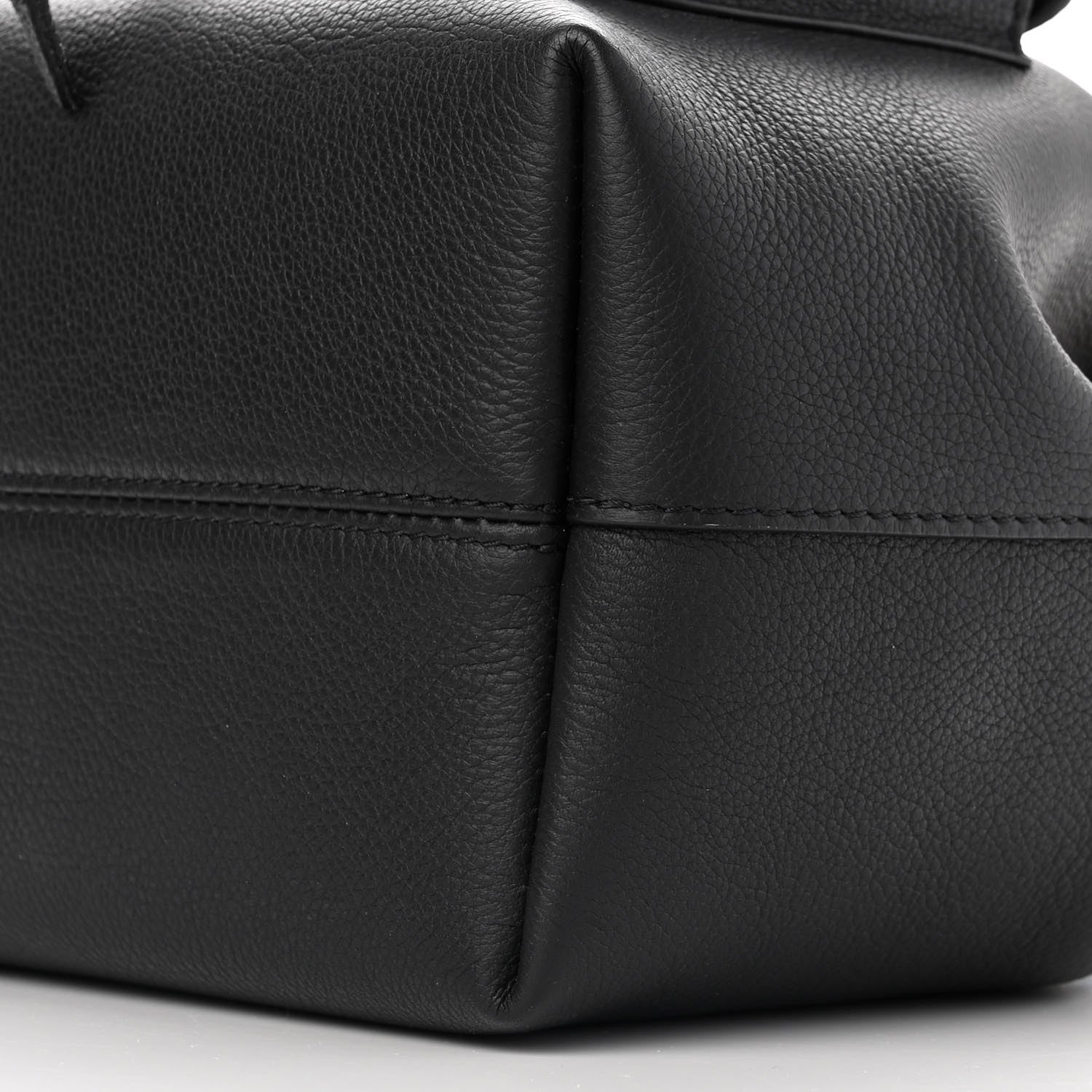 Louis Vuitton Calfskin Lockme Bucket MM Black 9 of 10