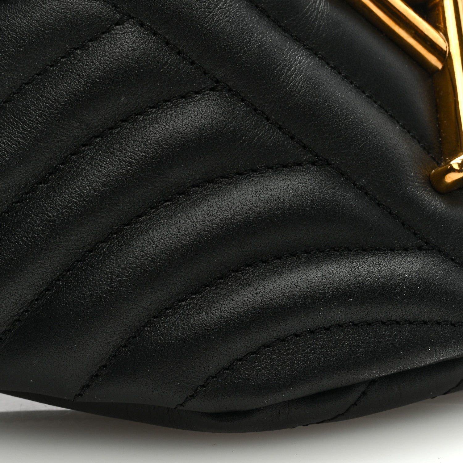 Louis Vuitton Calfskin Quilted New Wave Bumbag Black 7 of 8